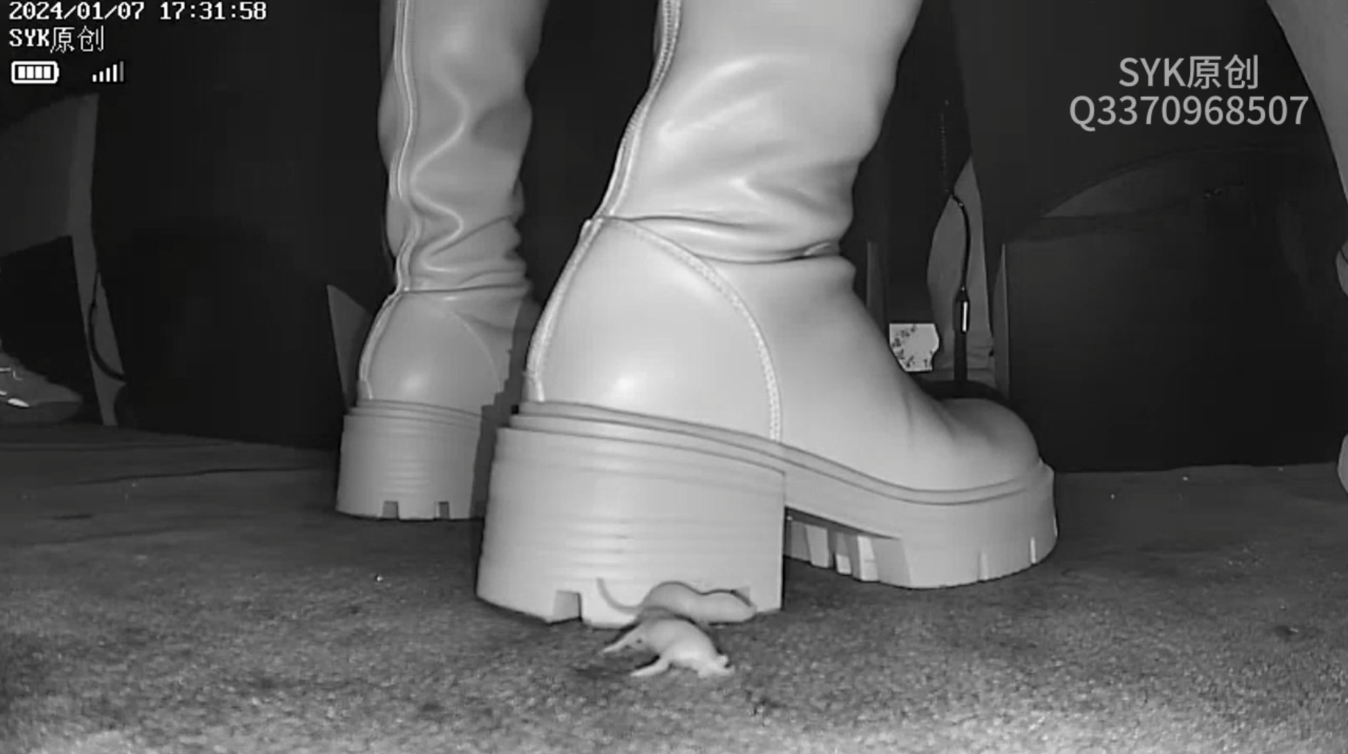 Very Beatiful women crush pinkies with  white boots