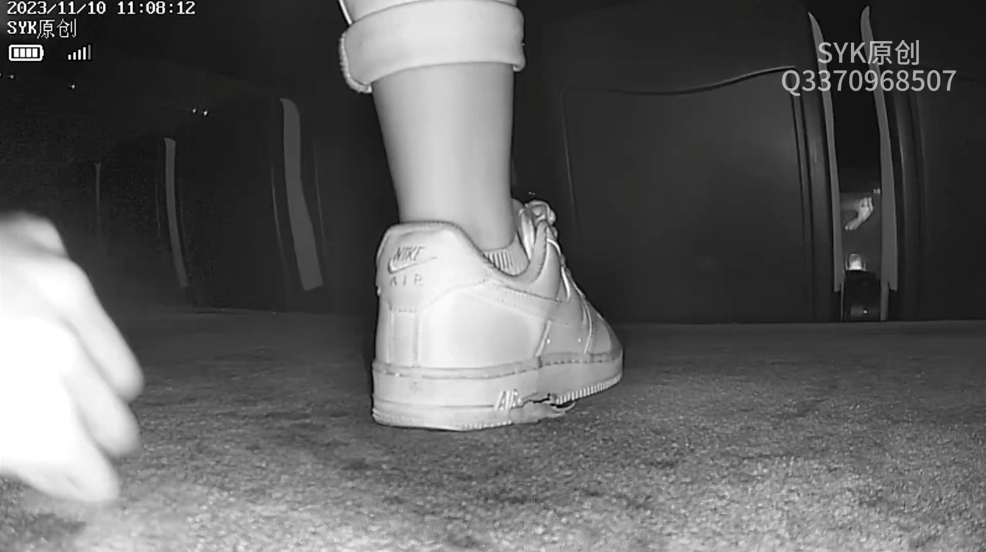 High heels and sneakers pinkie crush