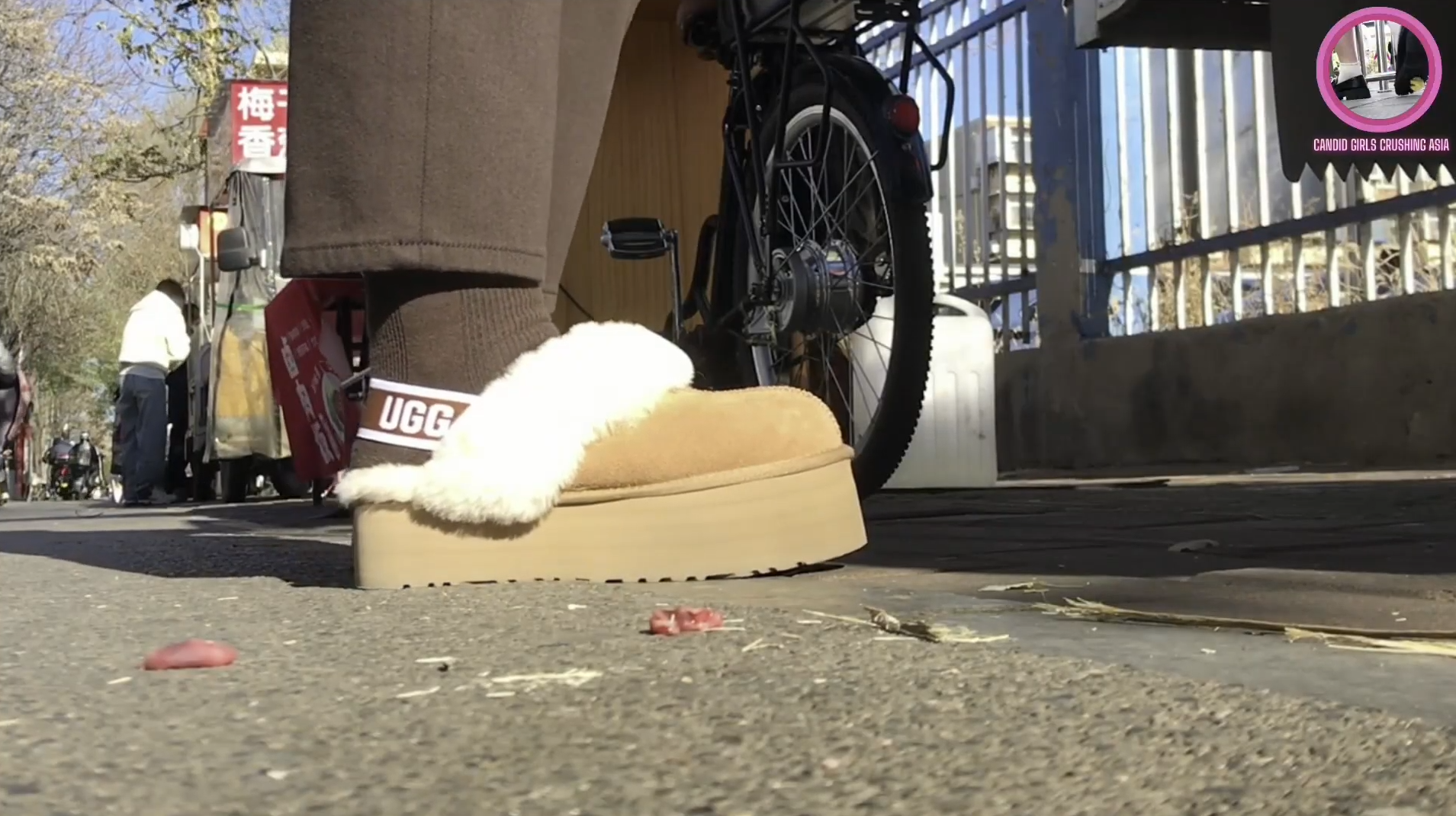 pinkie crush by plattform Uggs and  sneakers