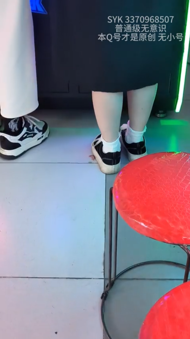 Pinkie crush multiple boots and shoes