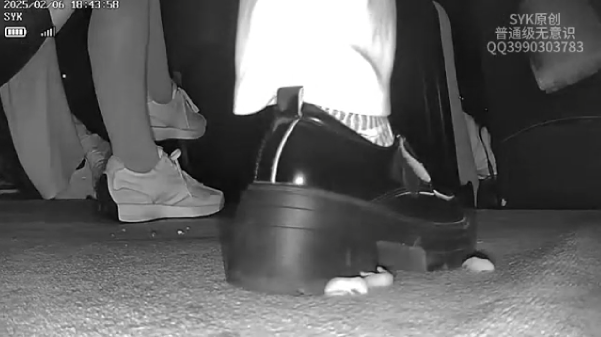 pinkie crush by plattform Loafers