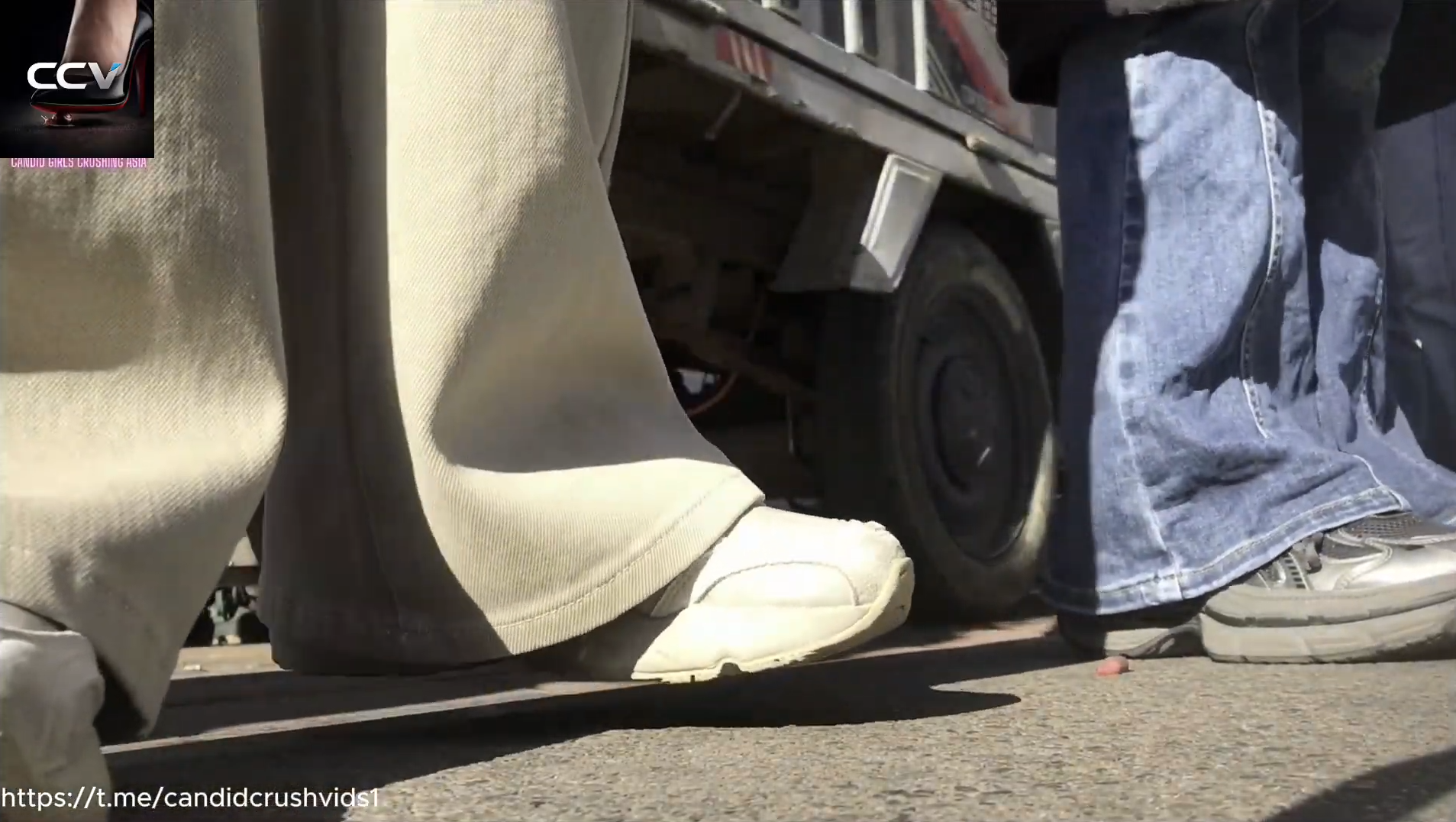 pinkie crush by boots and sneakers