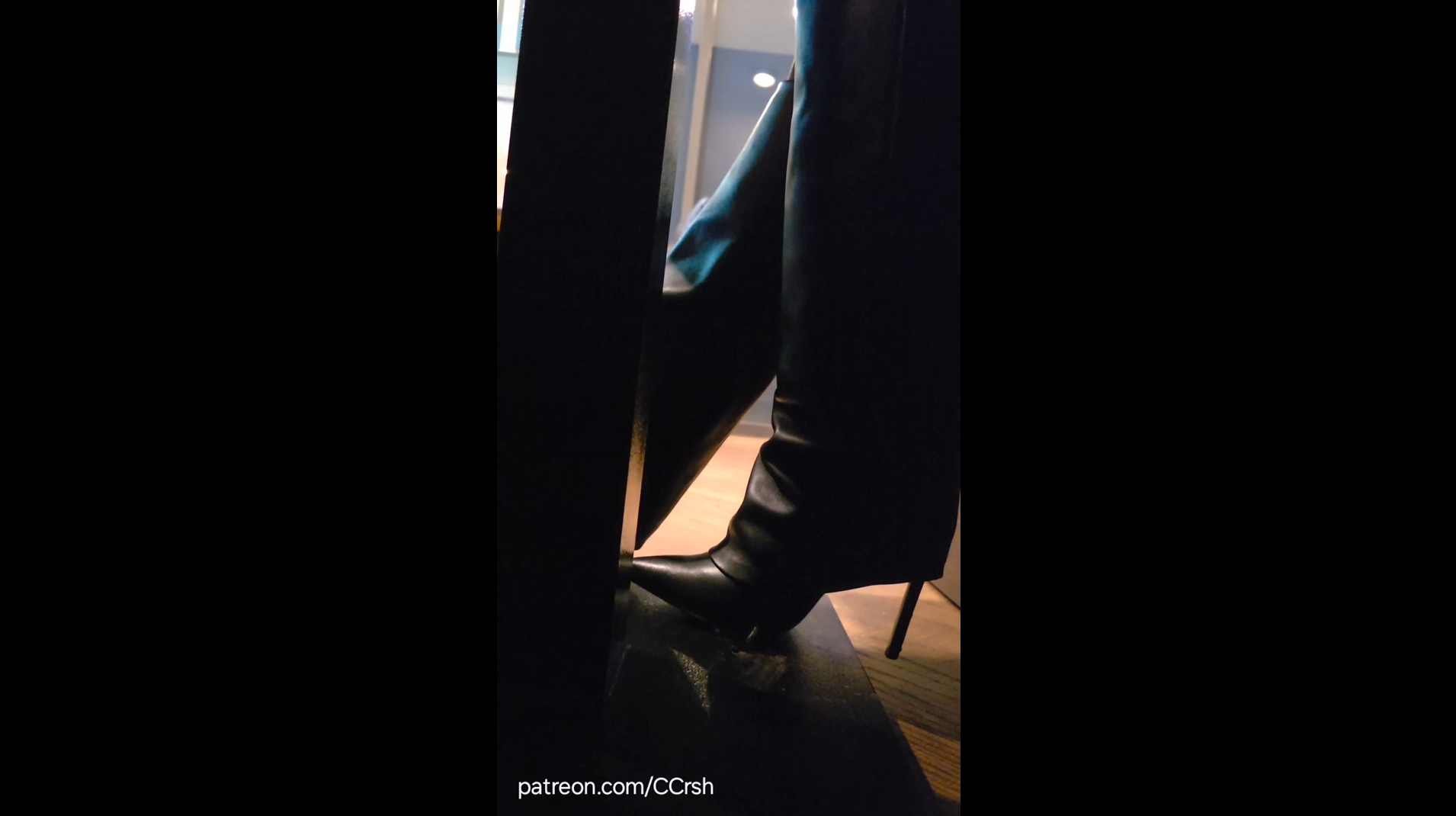 unaware worm crush in by High Heel boots