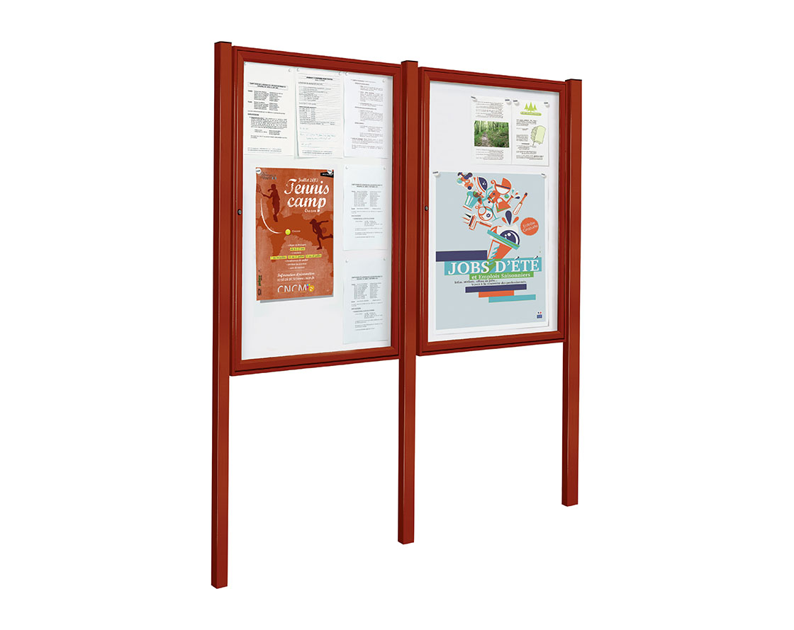 Vitrina Tradición sobre postes