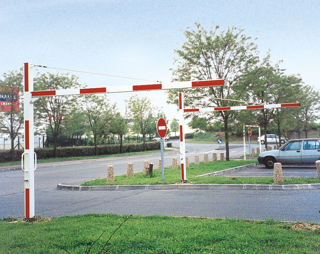 Pórtico giratorio universal