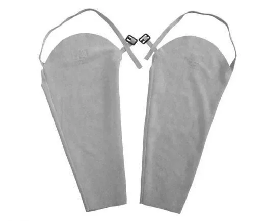 Mangote confeccionado em raspa com fivela