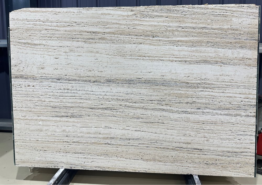Italian travertine slabs