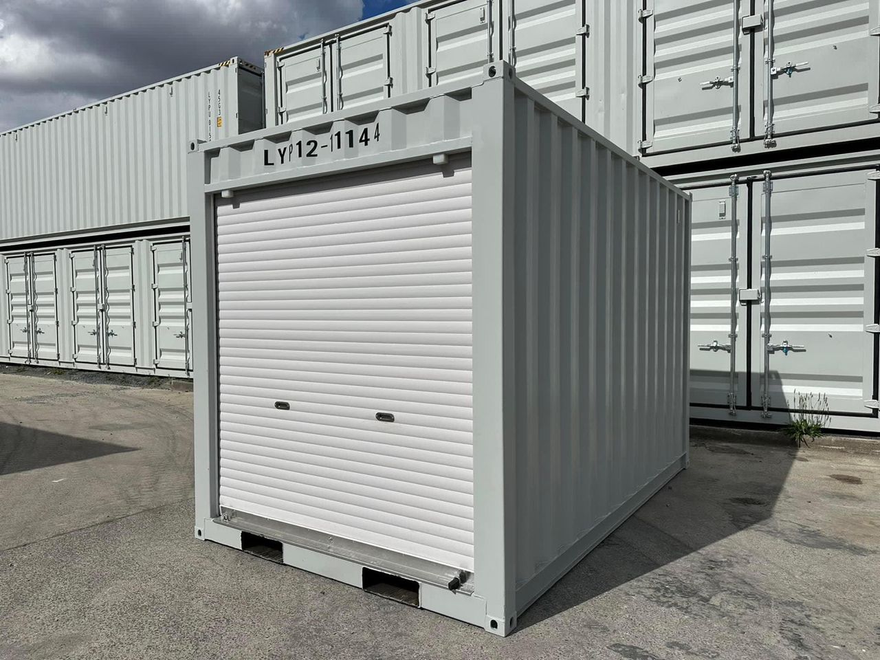 Contenedor de Almacenamiento de 10 Pies con Puerta Enrollable