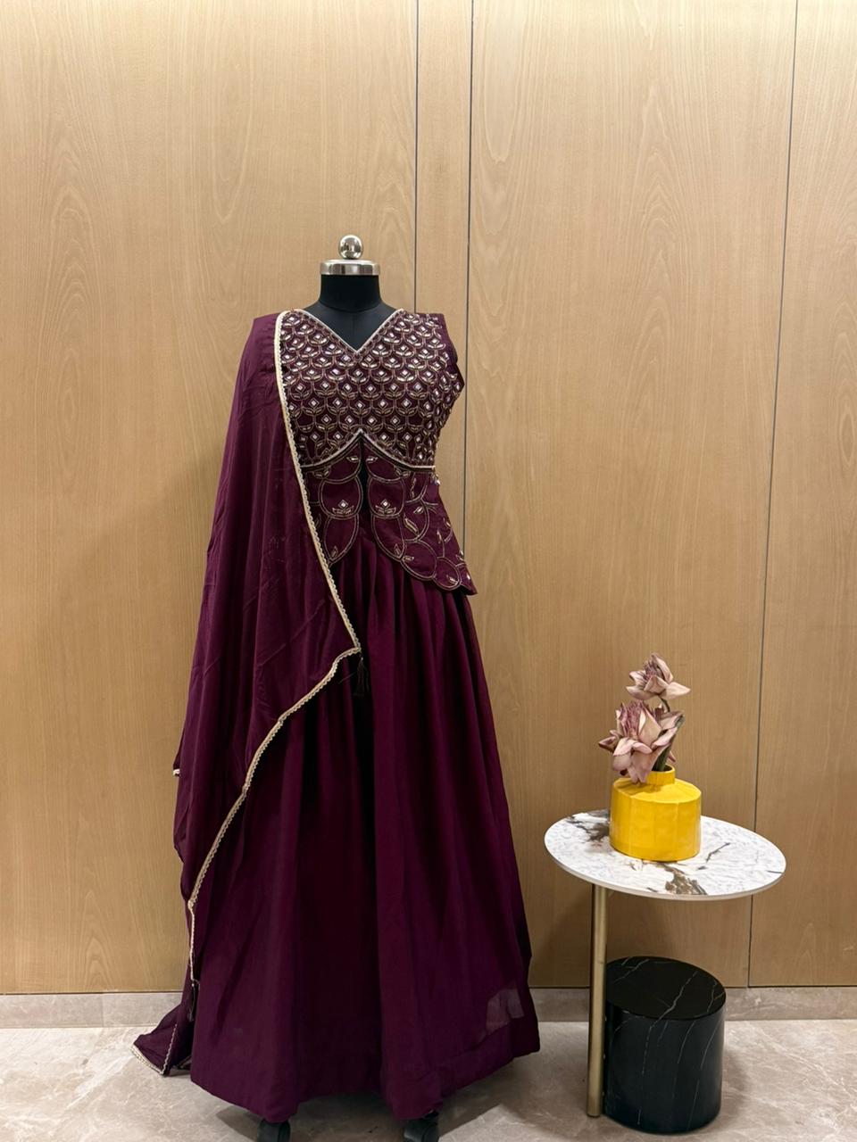 Crop-top Lehenga style