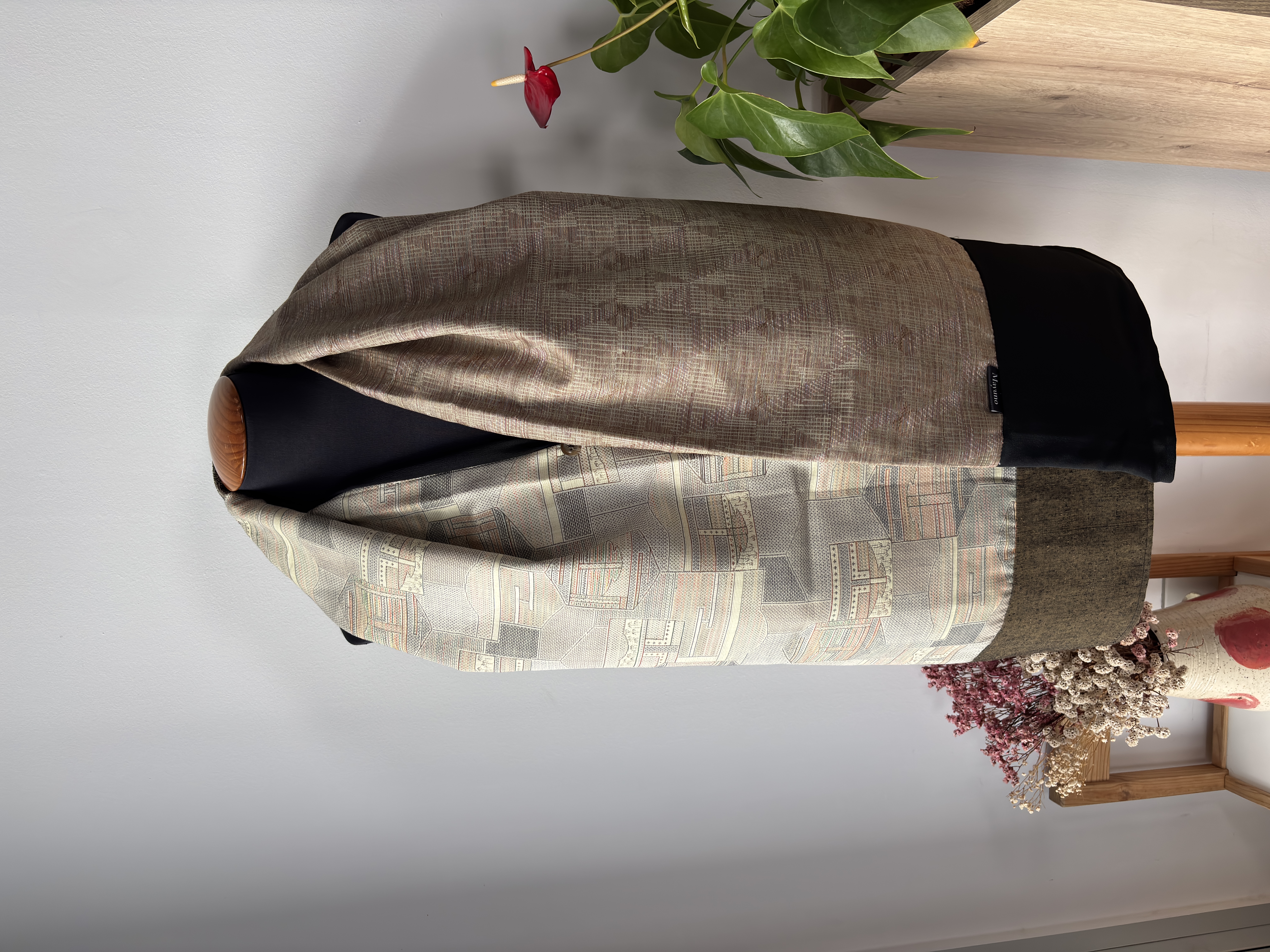 Elegant Patterned Shawl