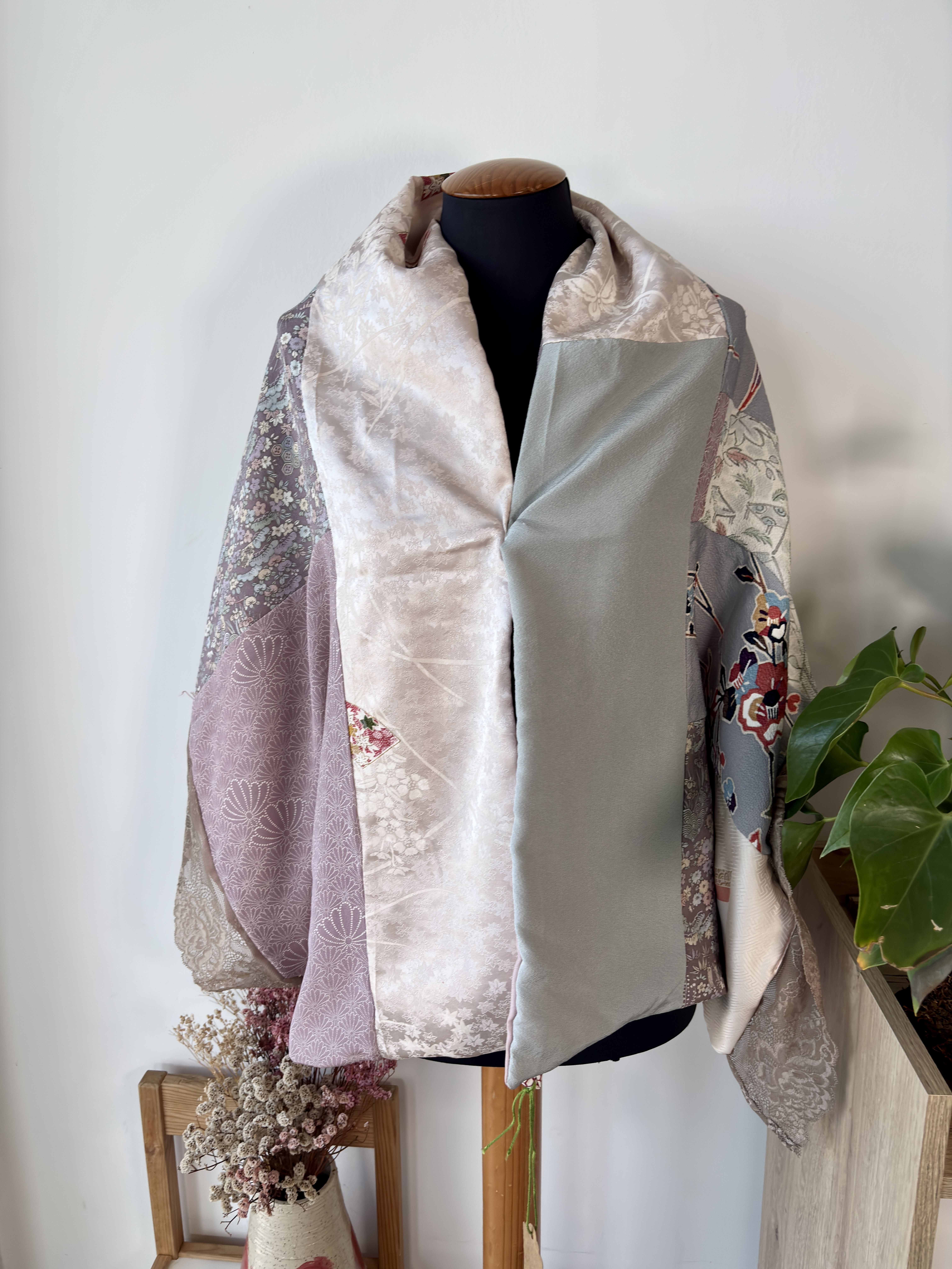 Patchwork Silk Kimono chal 