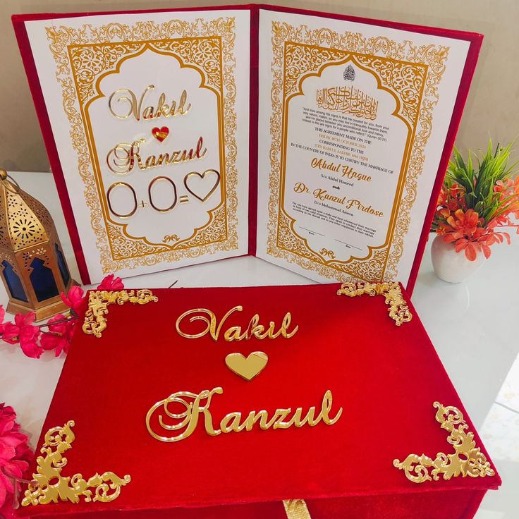 Personalized Wedding Booklet & Box