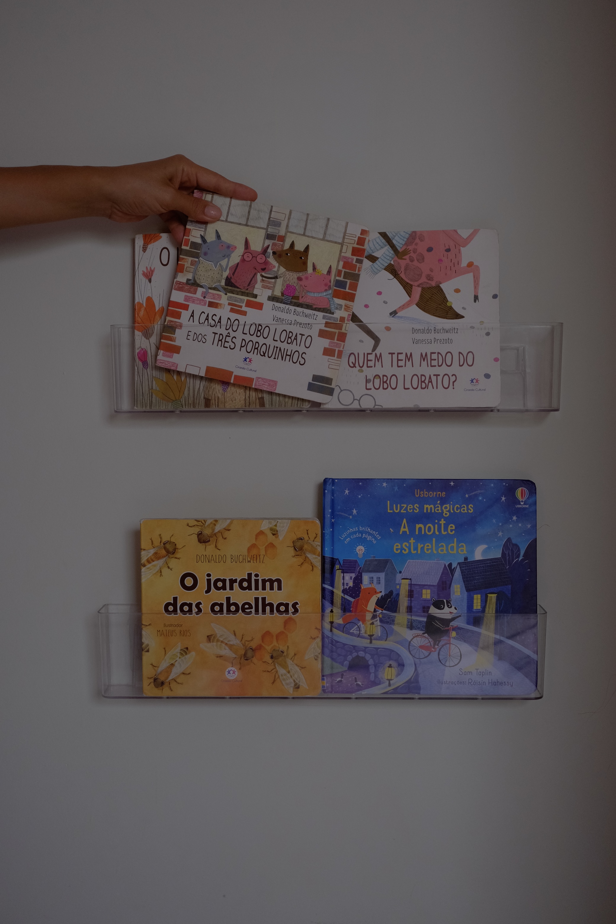 Prateleitas em acrílico