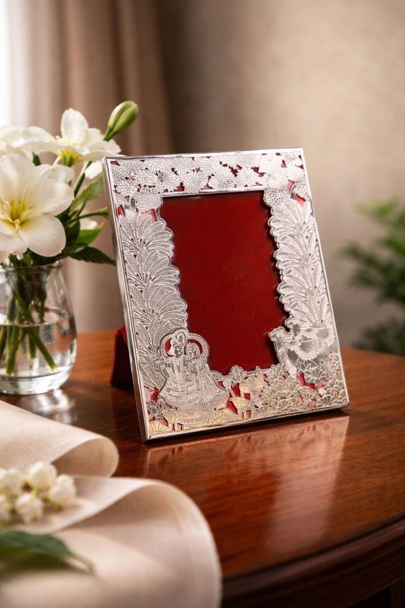 Elegant Silver-Plated Photo Frame