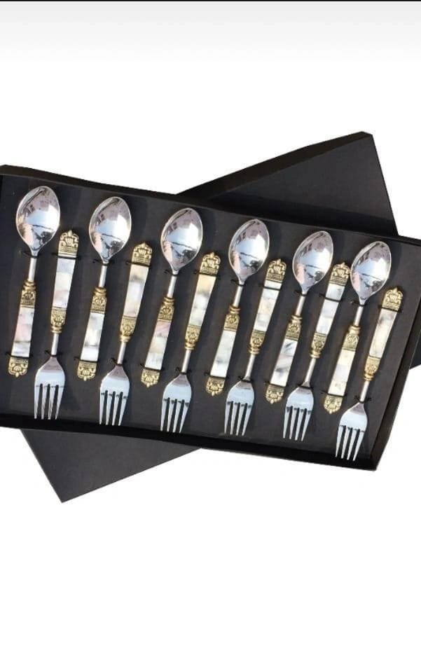 Elegant Spoon and Fork Cutlery Set