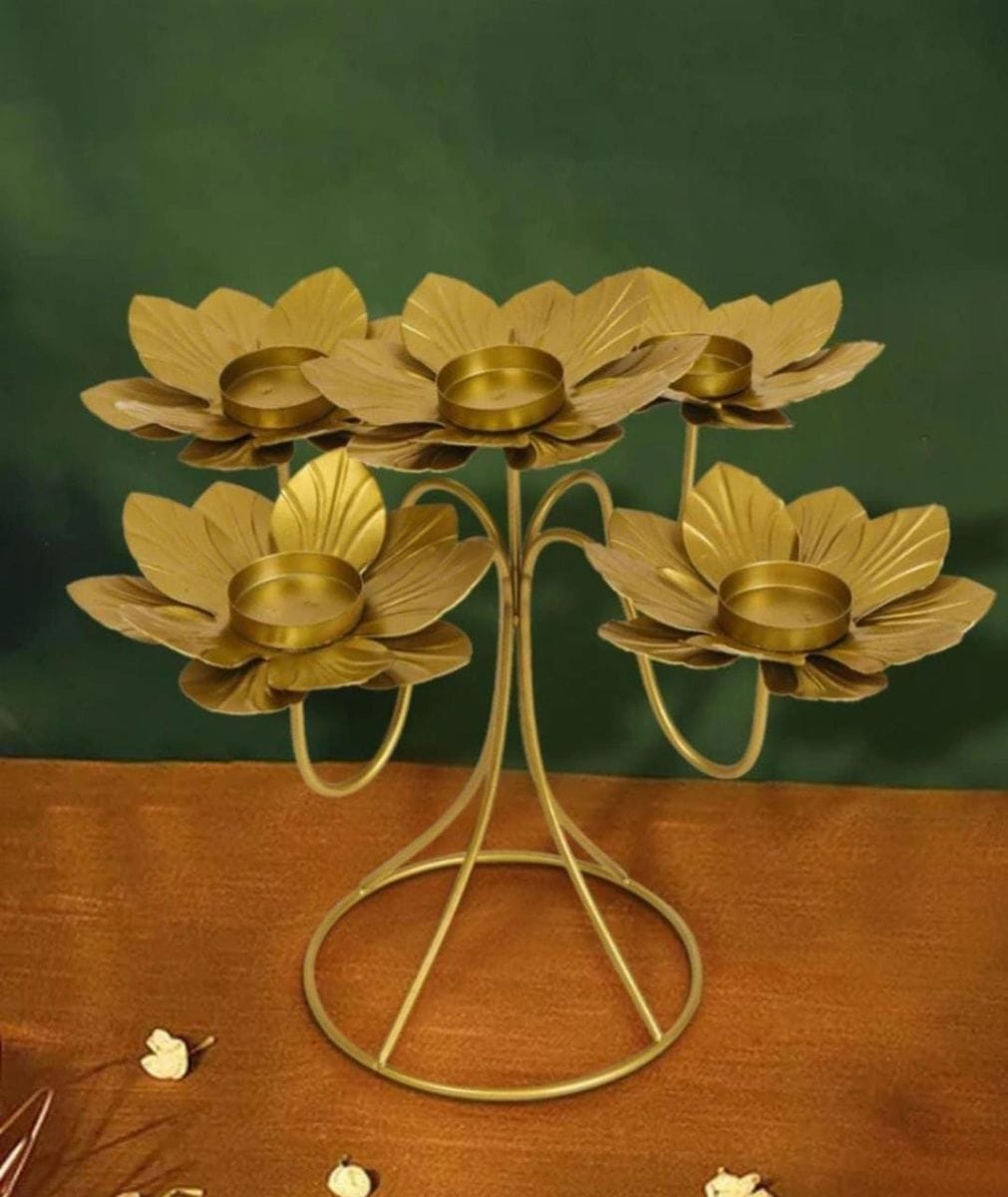 Lotus-Shaped Tea light holder