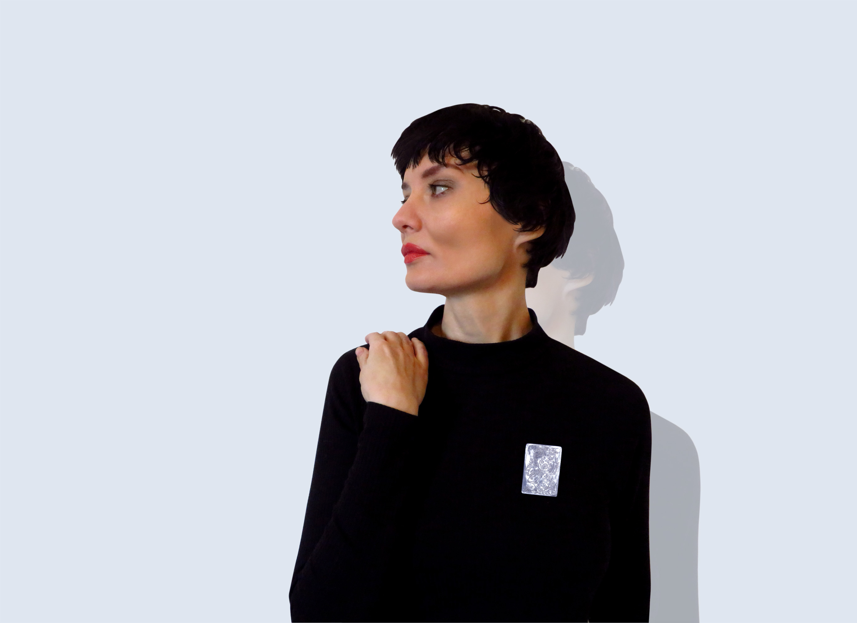 Engraved brooch FACE OF SUMMER 