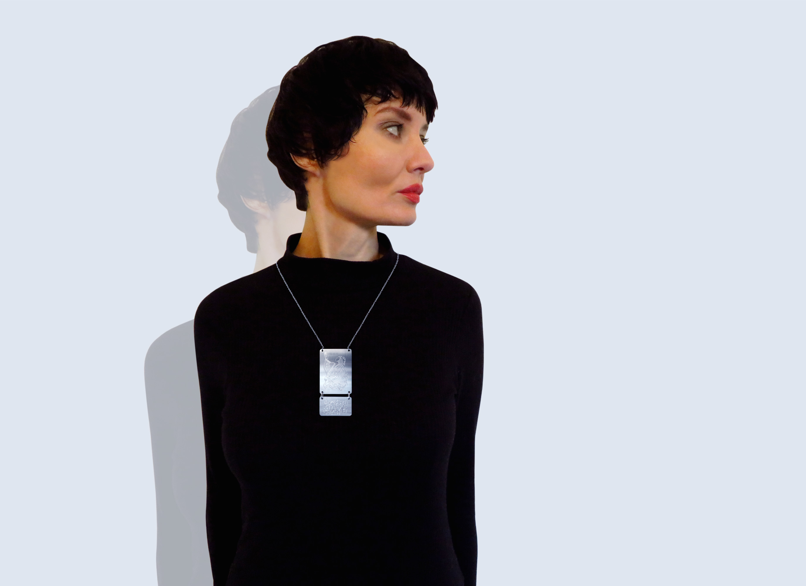 Engraved necklace HARPIST