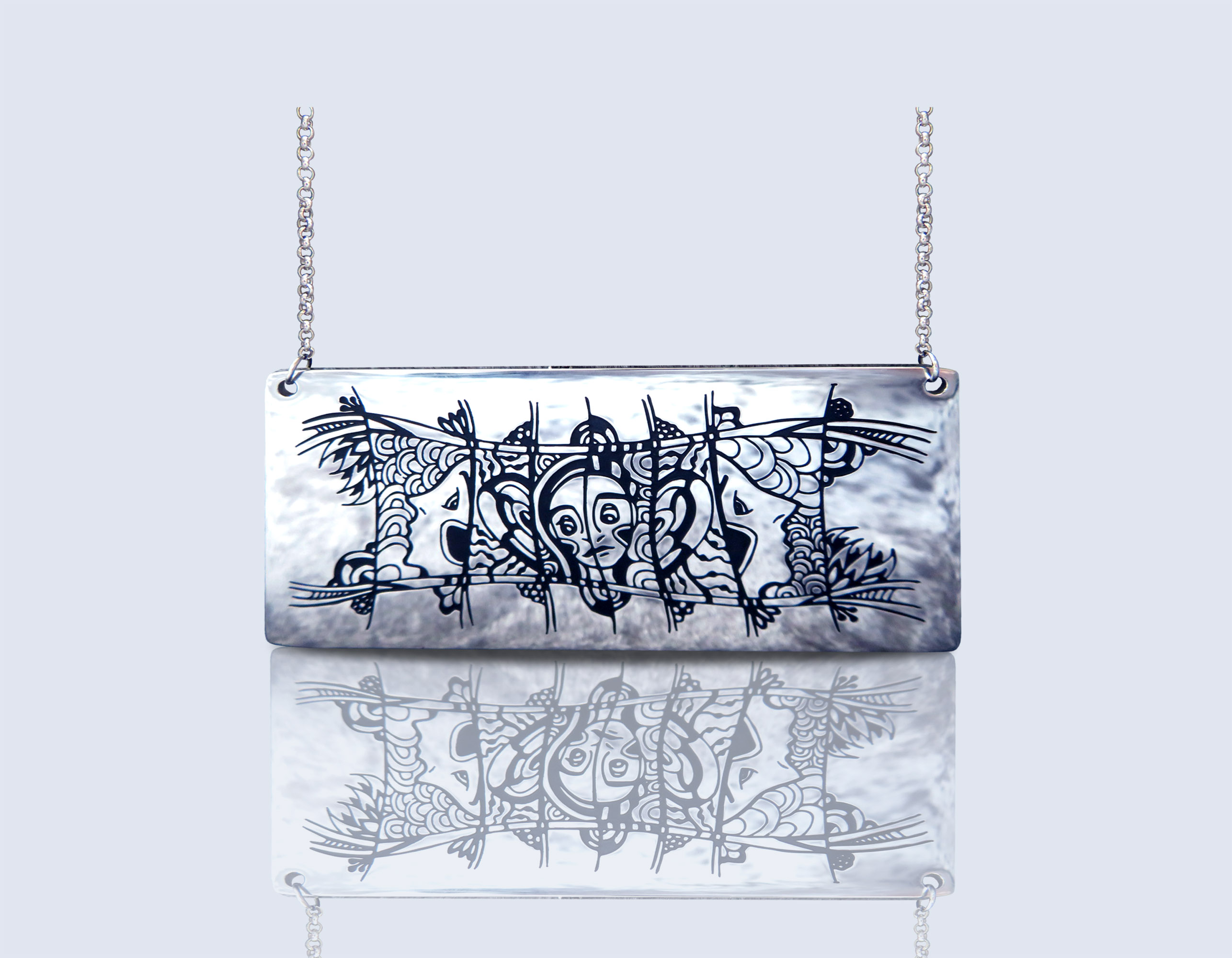 Engraved necklace PHASES