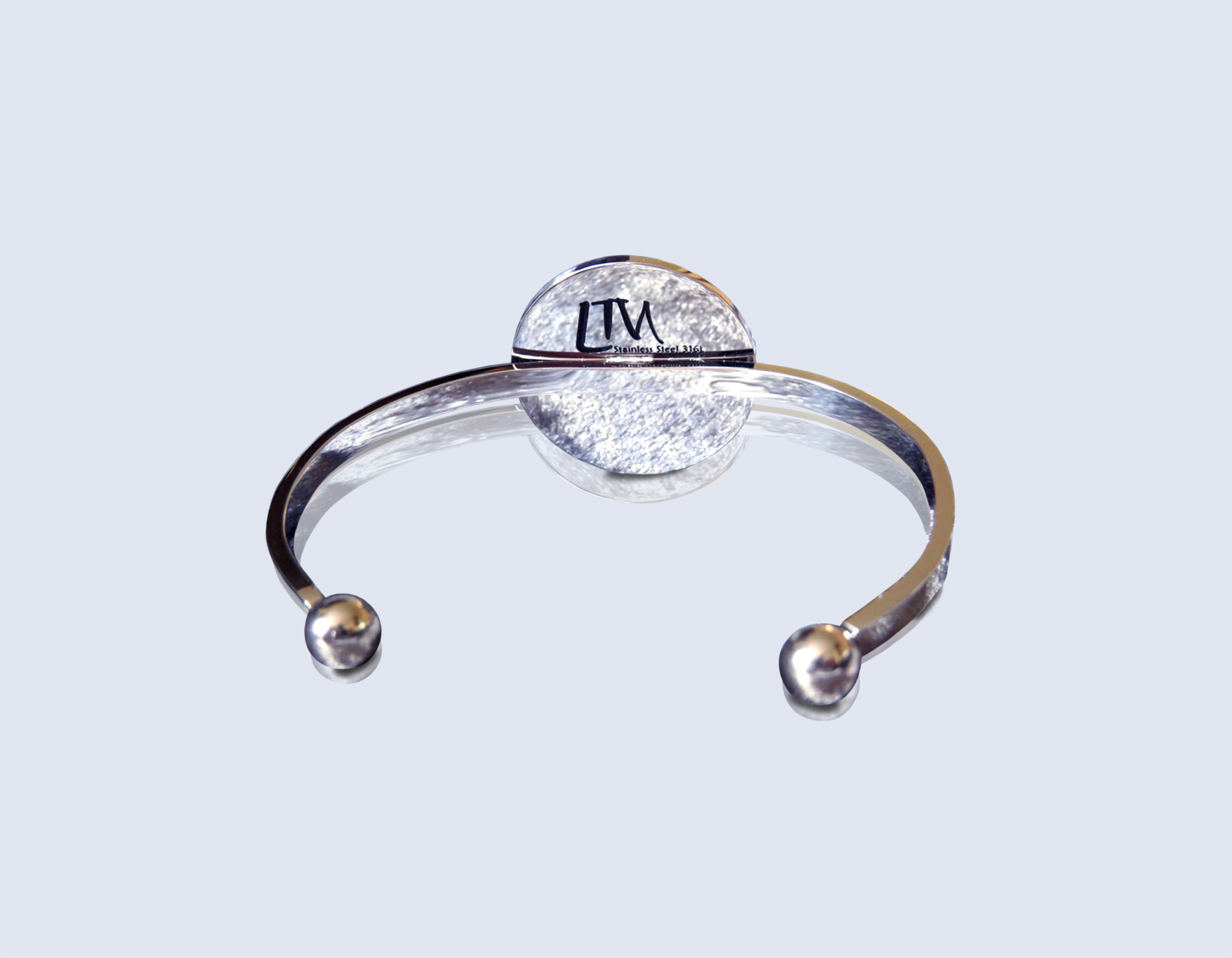 Engraved bracelet MOVING GROWTH in black