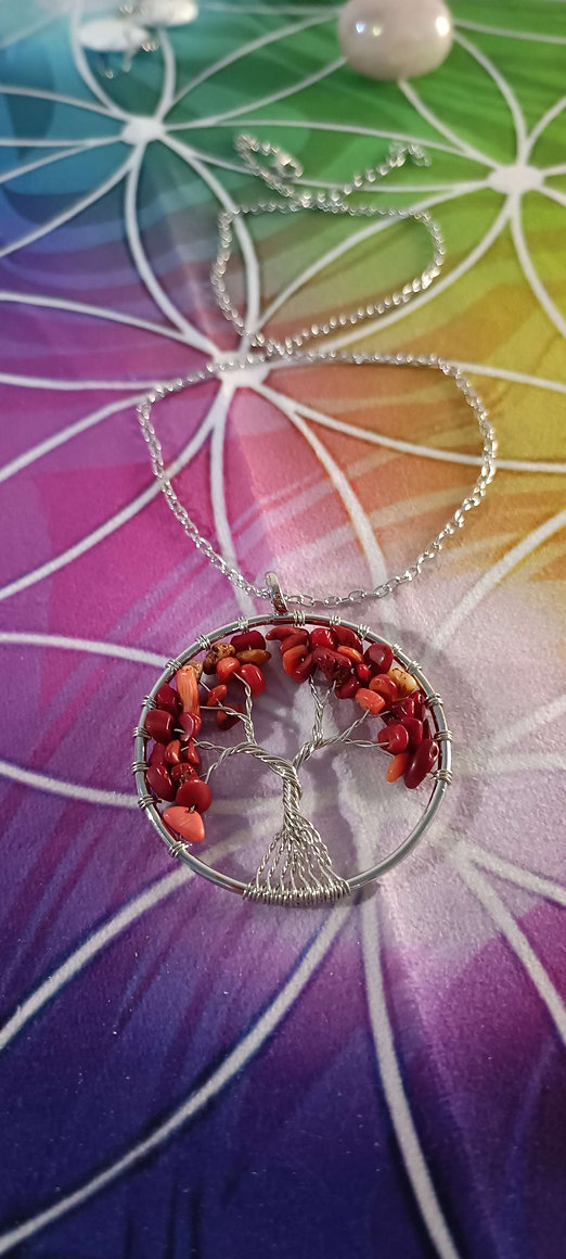Pendentif arbre de vie rouge oeil du tigre 