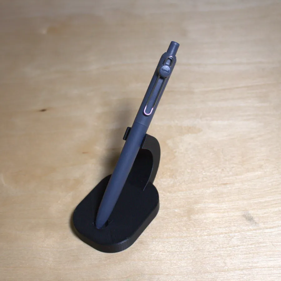 Uni ZENTO Standard Ballpoint Pen 0.7mm