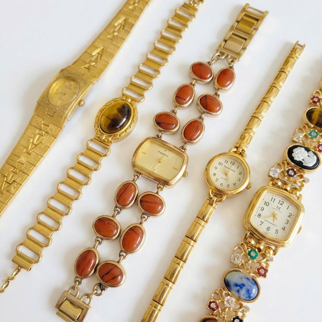 Montres vintage mécanique bracelet pierre naturelle et camés.