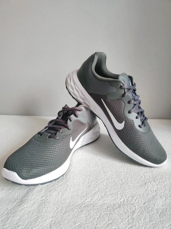Nike Revolution 6Nn sneakersy r. 42