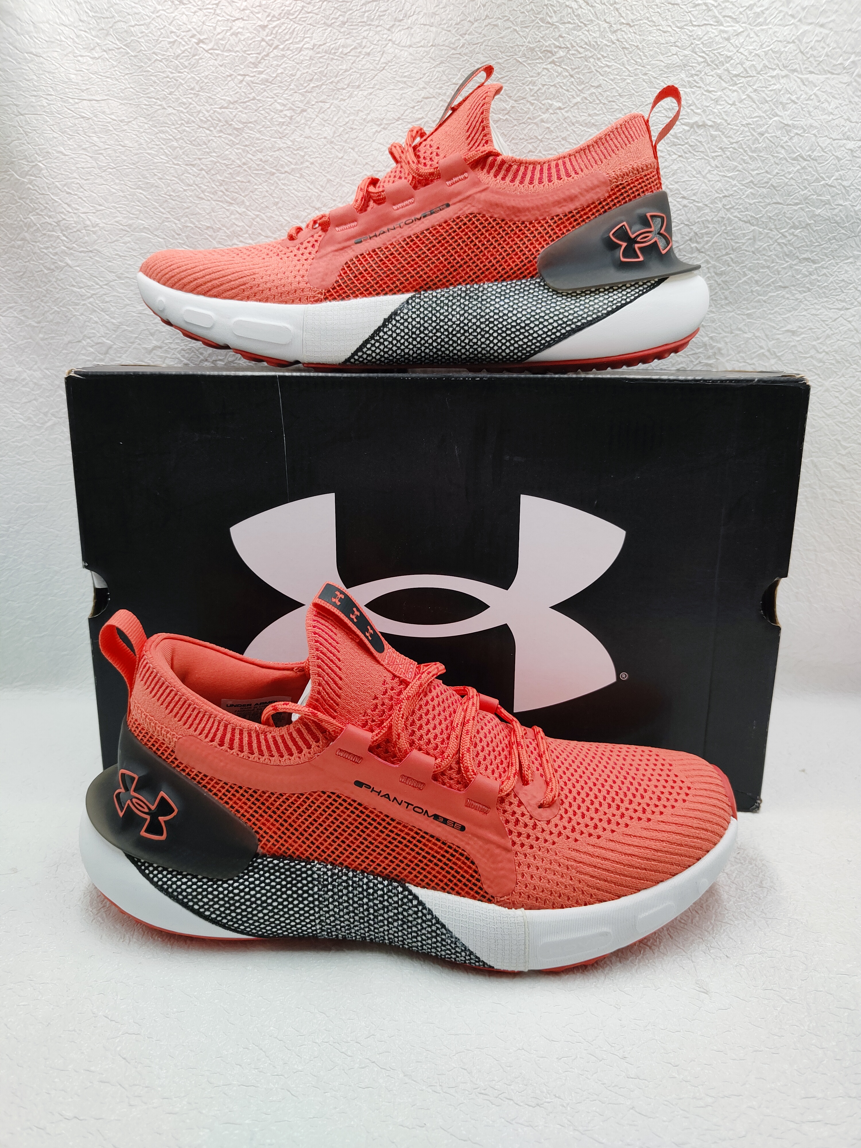 Under Armour Hovr Phantom 3 SE r. 42,5
