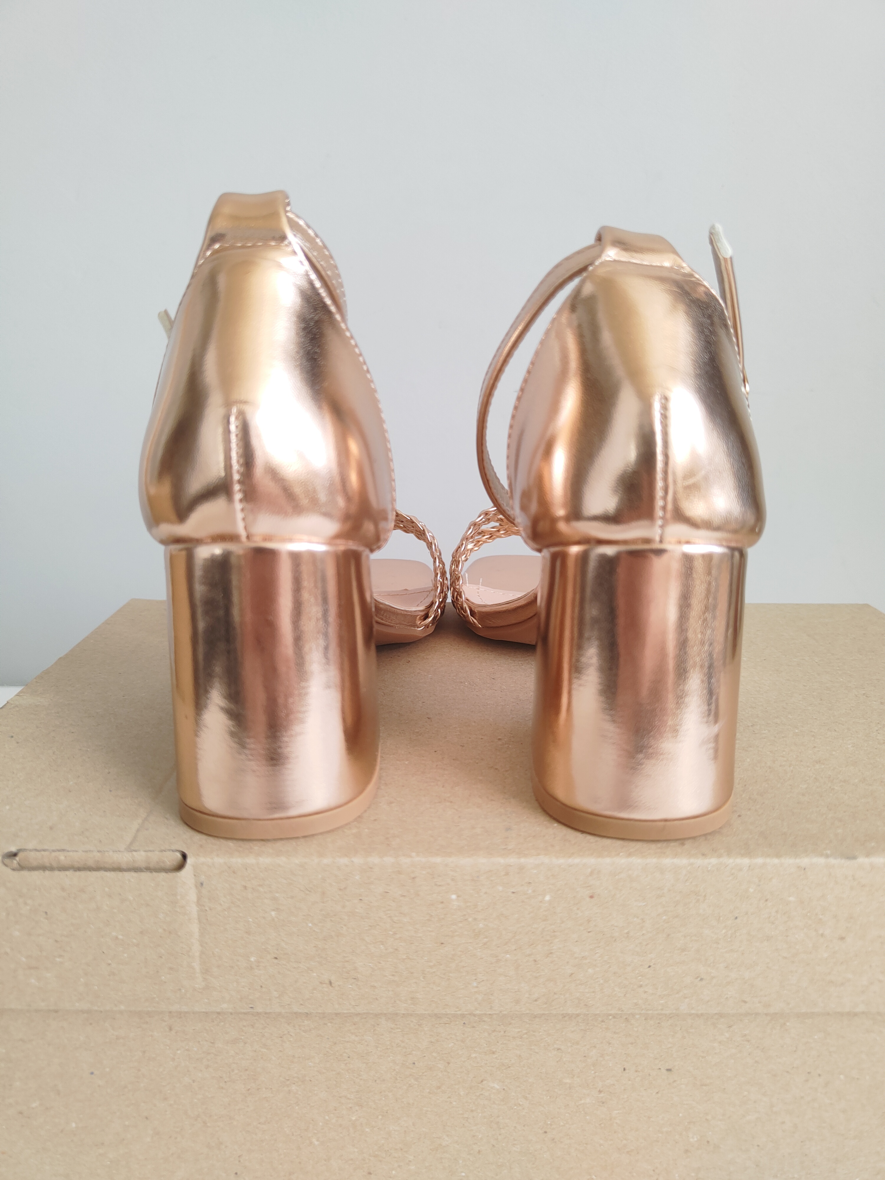 Buty na obcasie Marquiiz Champagne r. 36 