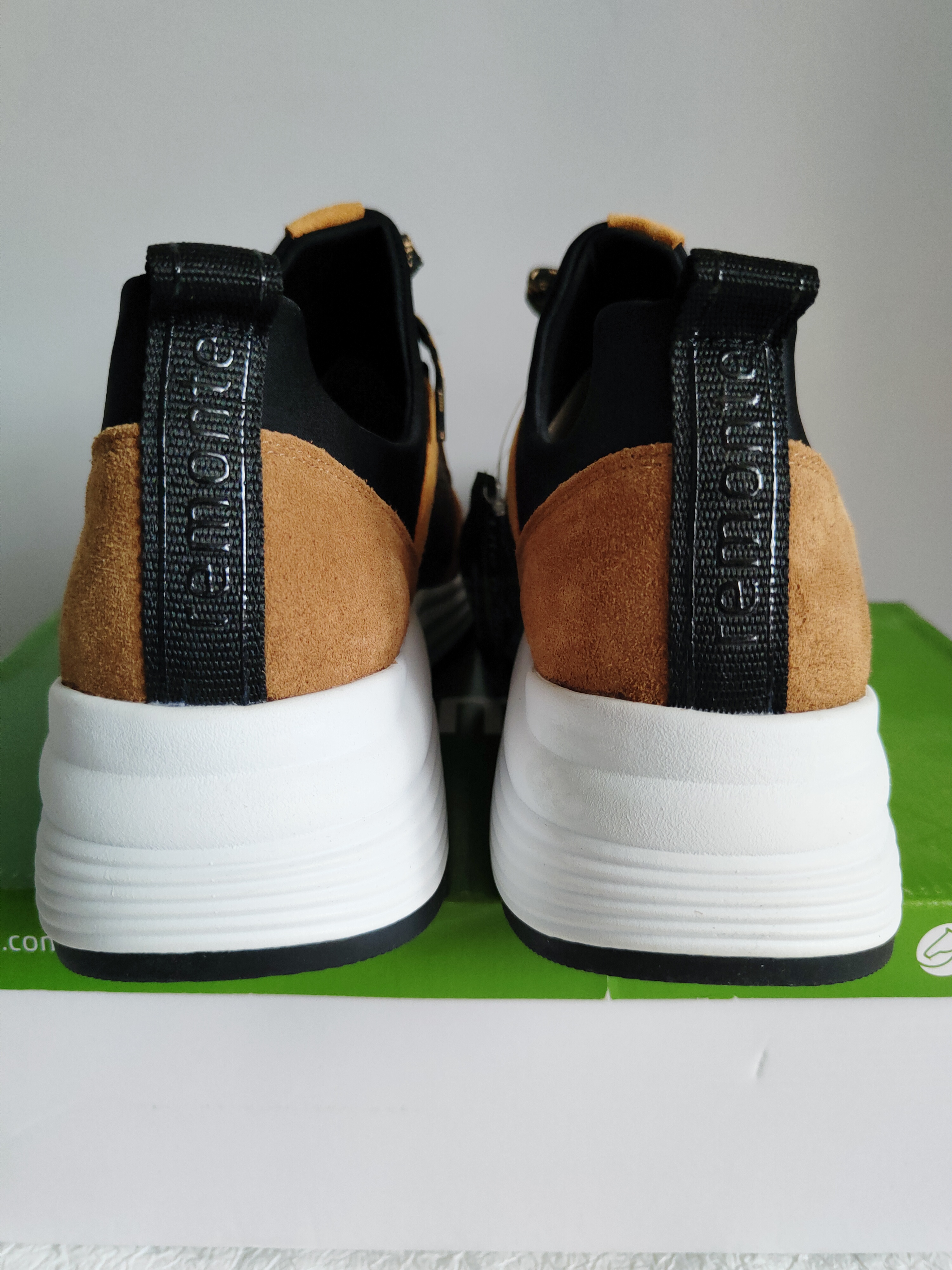 Rieker Remonte skórzane sneakersy r. 41