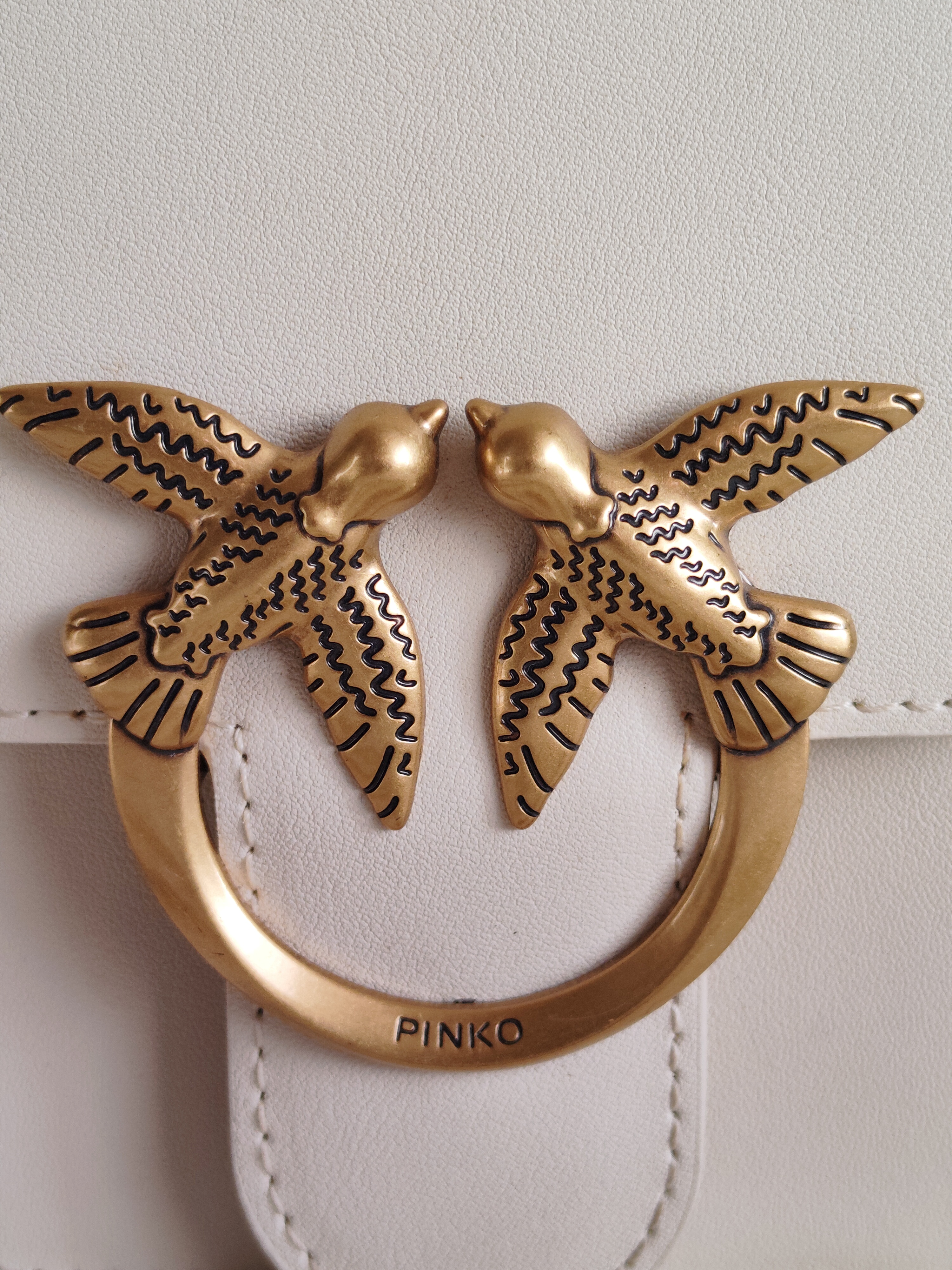 Pinko torebka skórzana na łańcuszku