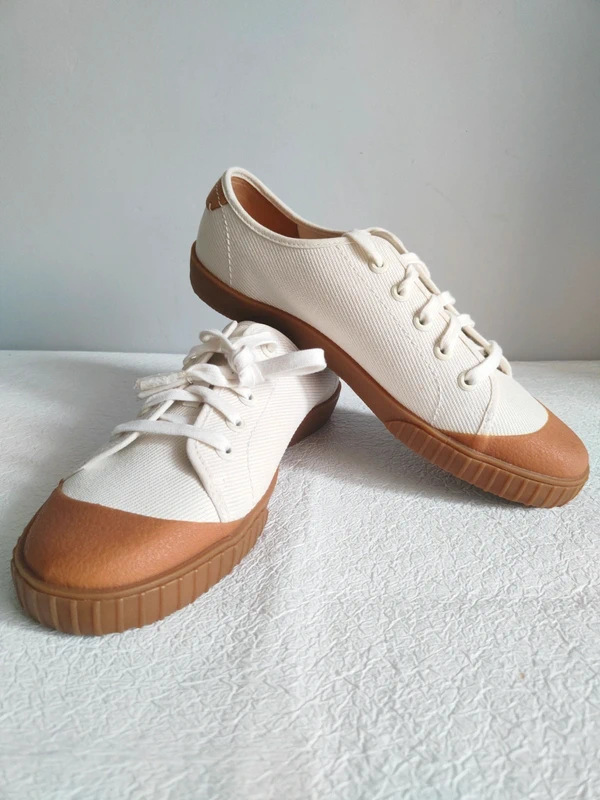 Clarks Cyrus Lace trampki r. 45