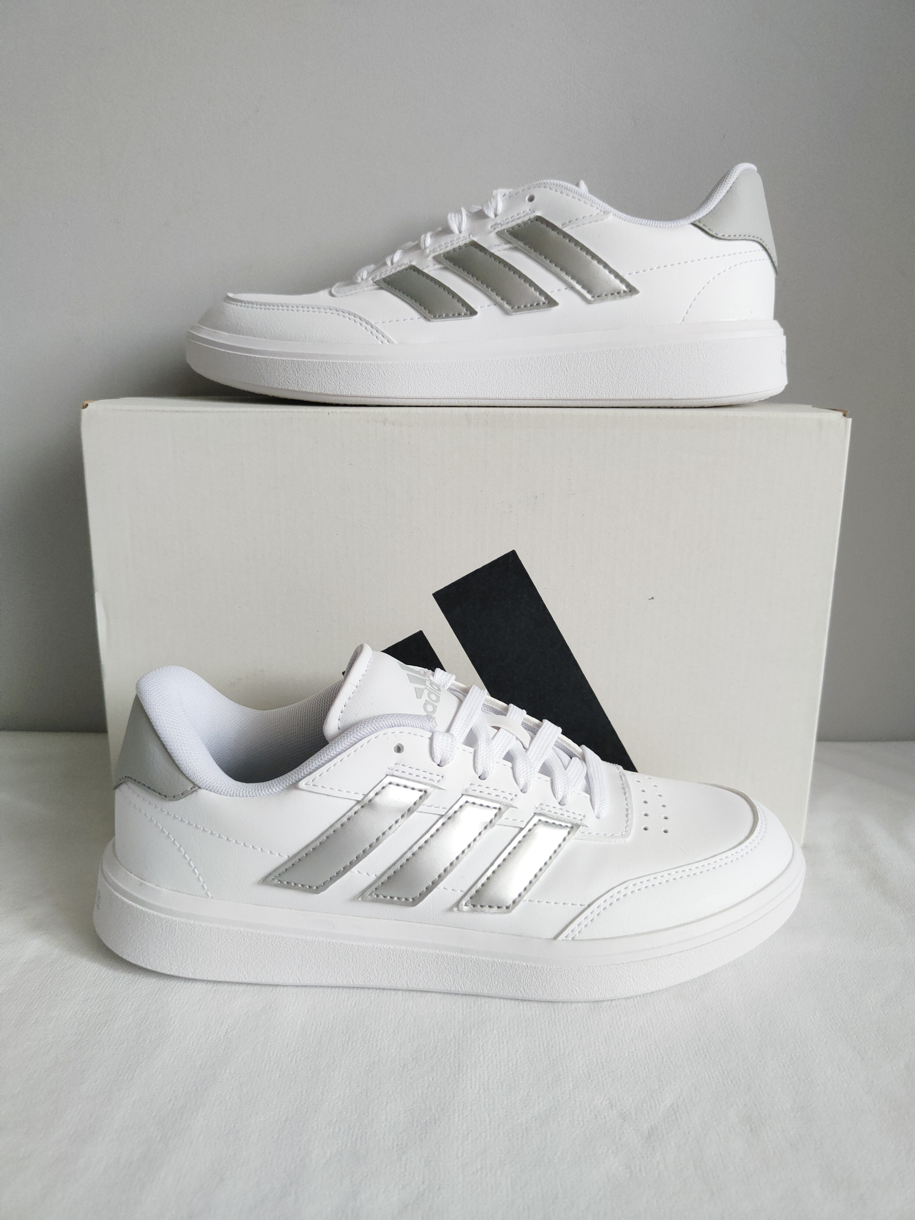 Adidas Courtblock r. 40
