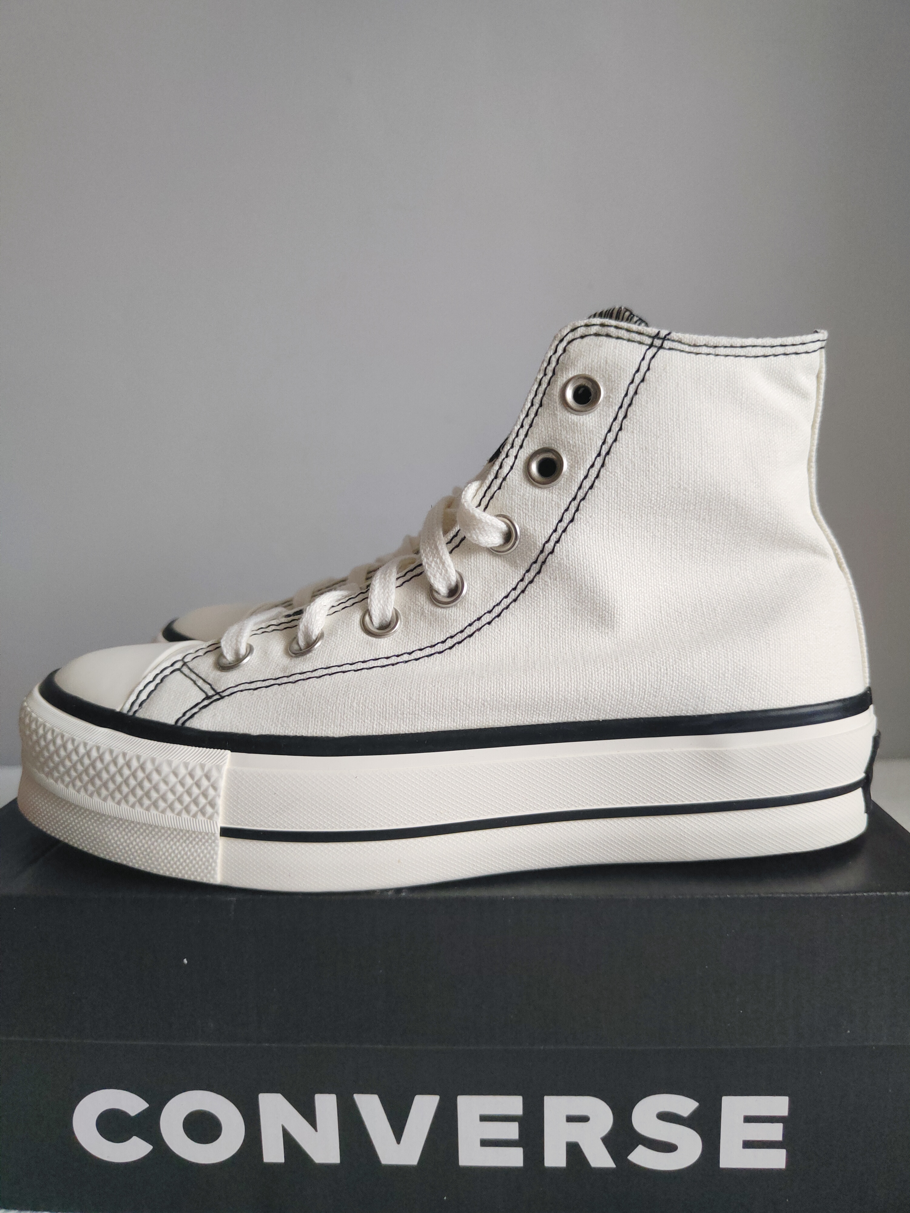 Converse Chuck Taylor All Star Lift r. 37