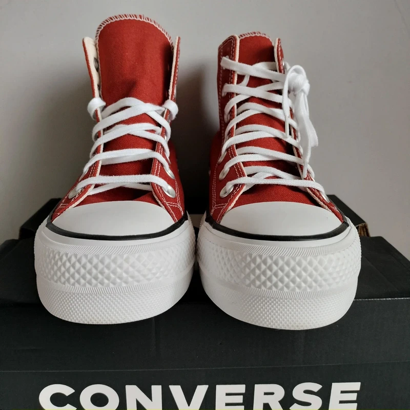 Converse Chuck Taylor All Star r. 37,5
