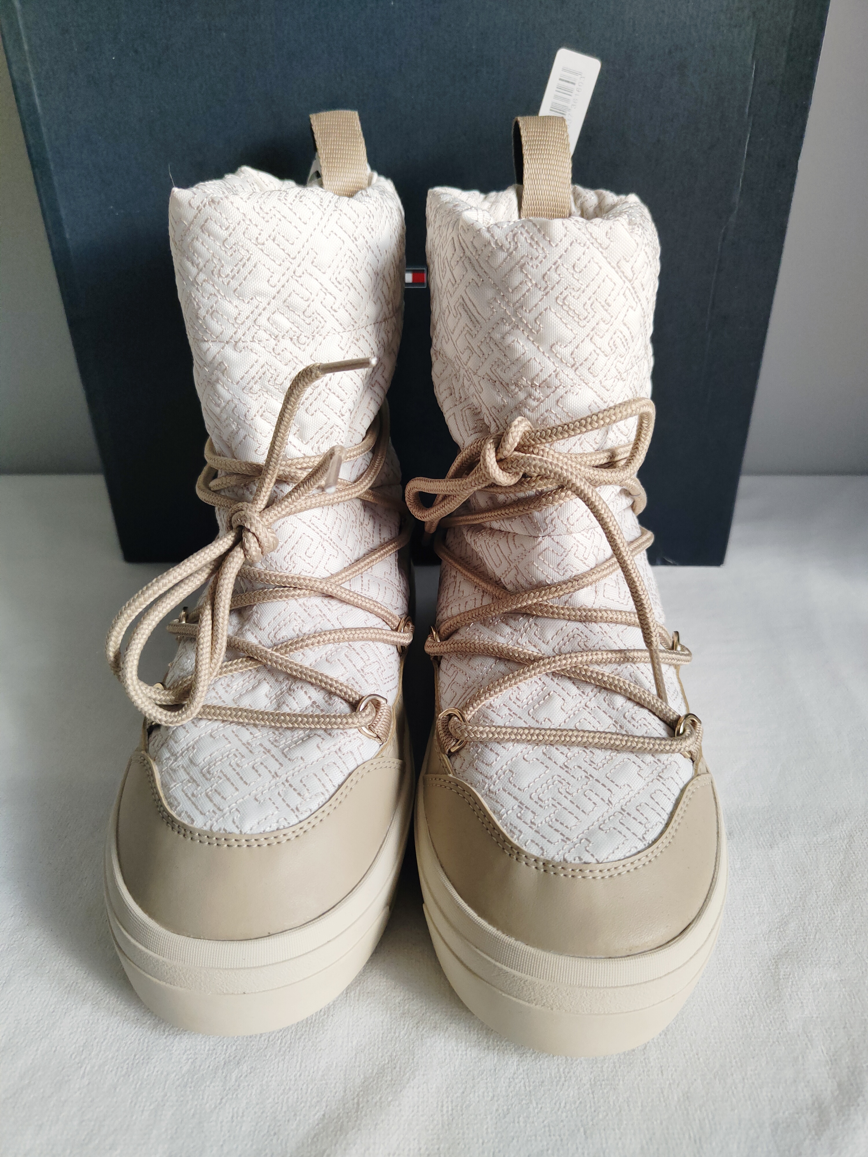 Tommy Hilfiger Lace-Up Monogram Snowboot r. 38