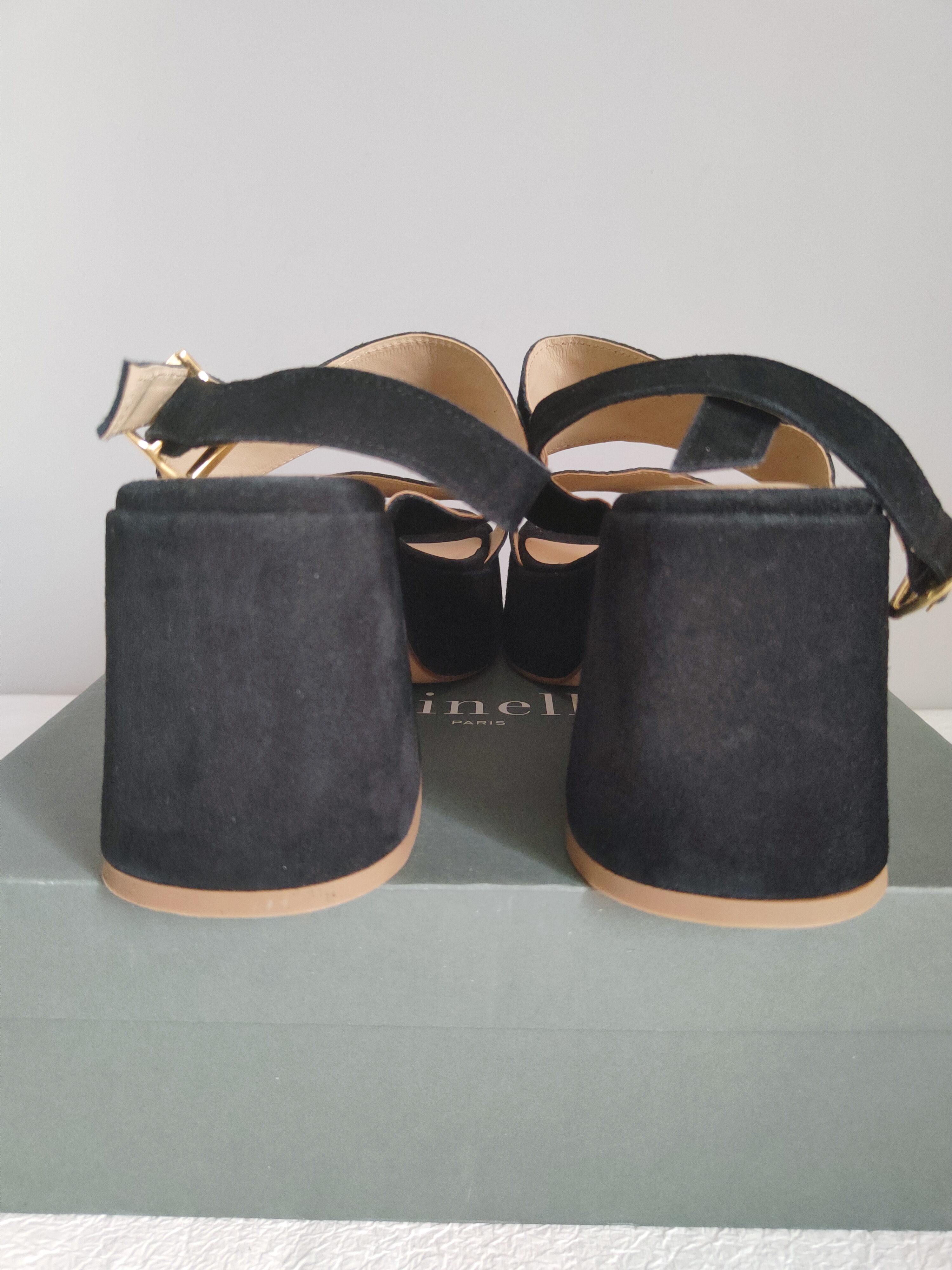 Minnelli Paris Matitya skórzane sandały r. 40