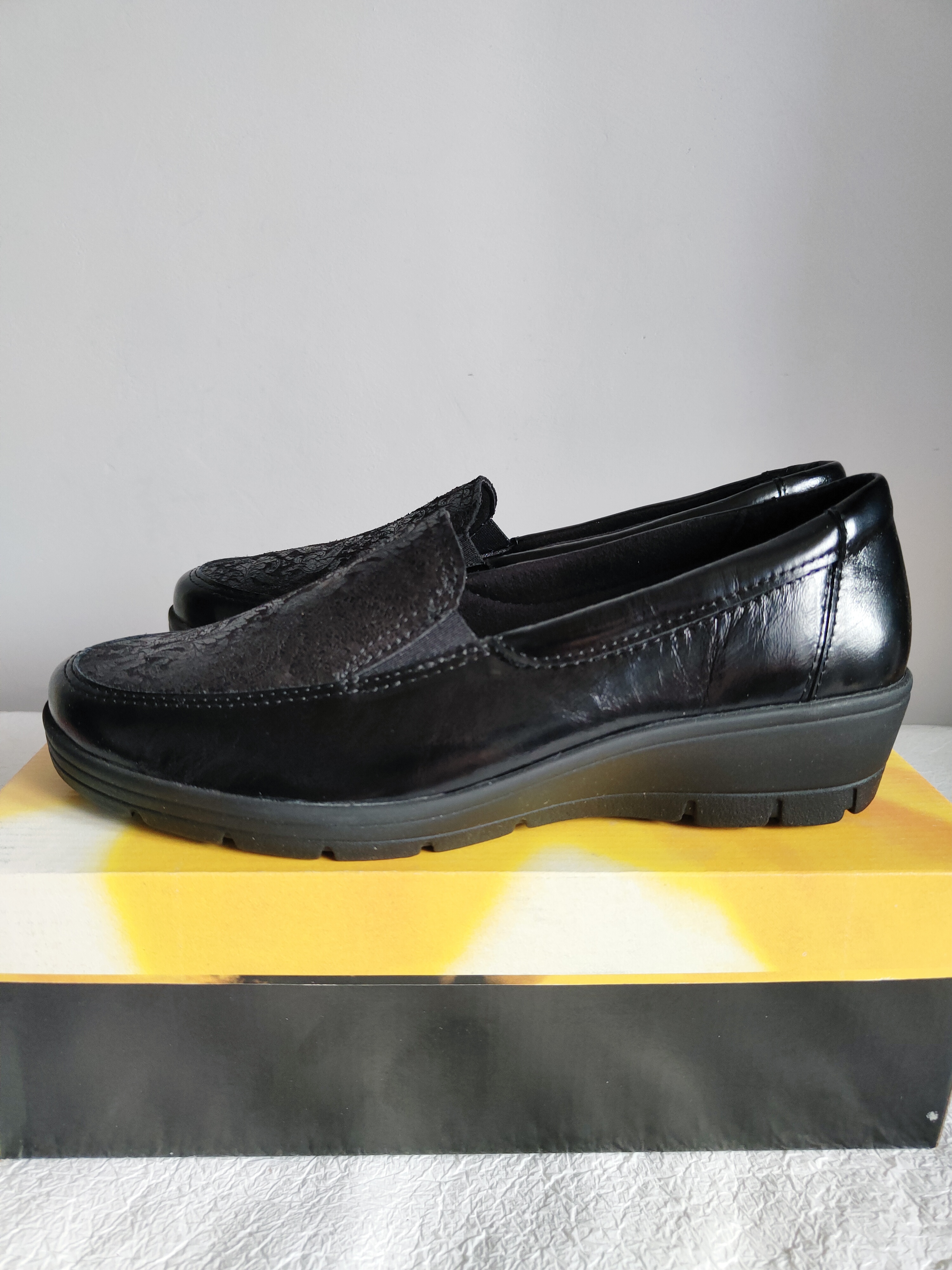 Longo skórzane mokasyny damskie r. 41