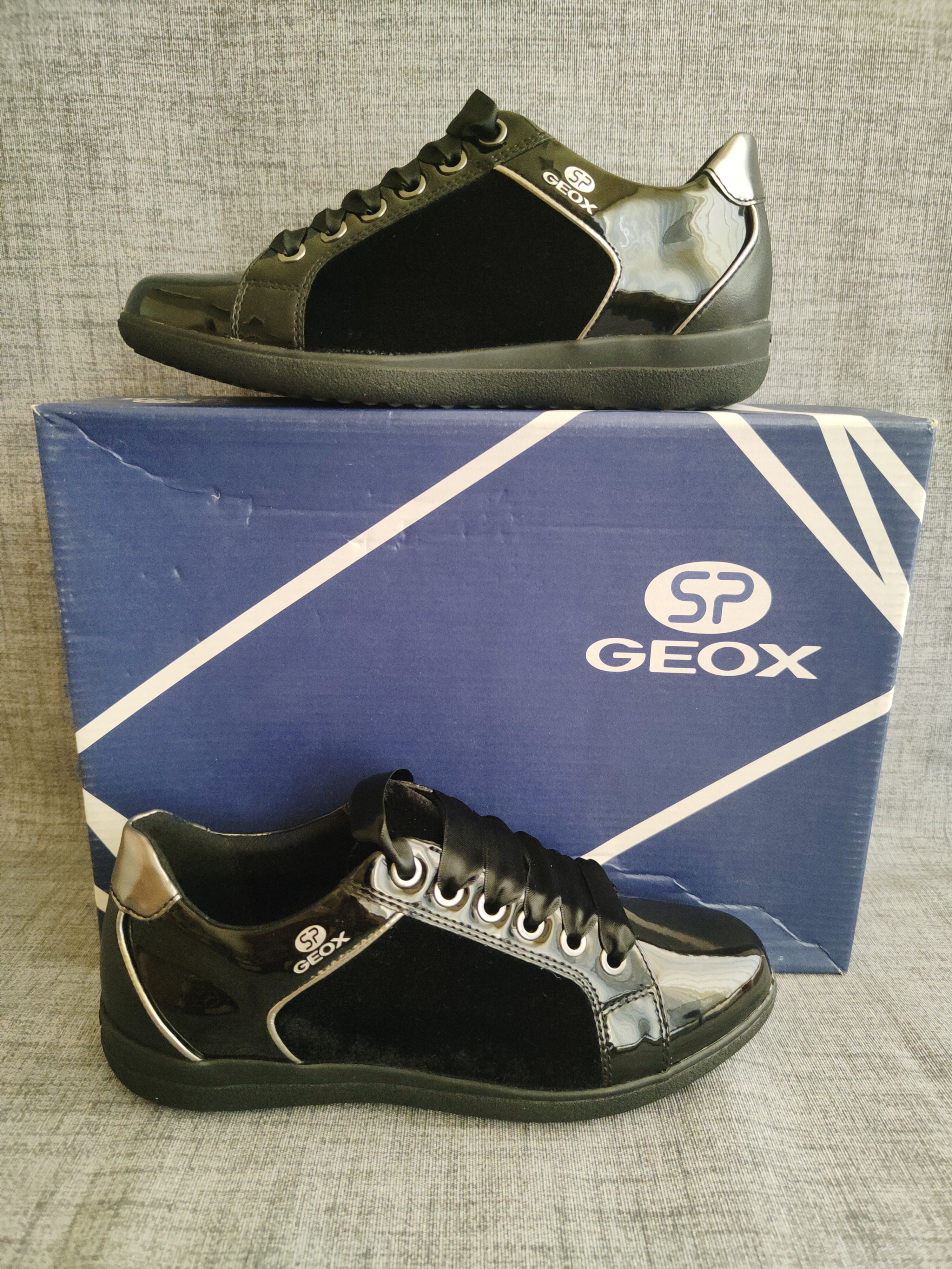 Geox buty w rozmiarze 35