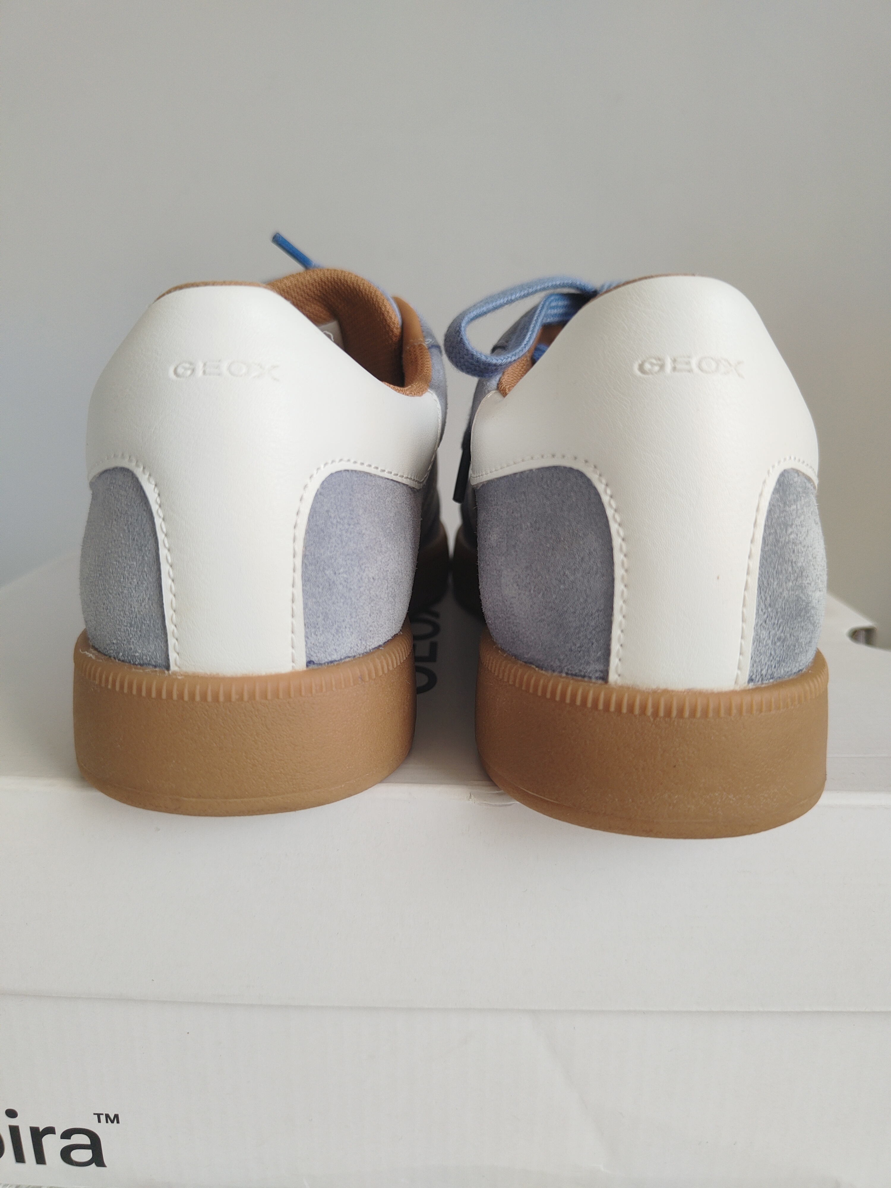 Geox Meleda skórzane sneakersy r. 37