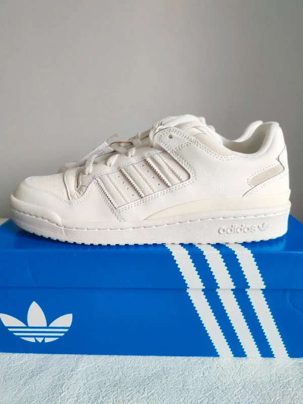 Adidas Forum Low CL sneakersy r. 42
