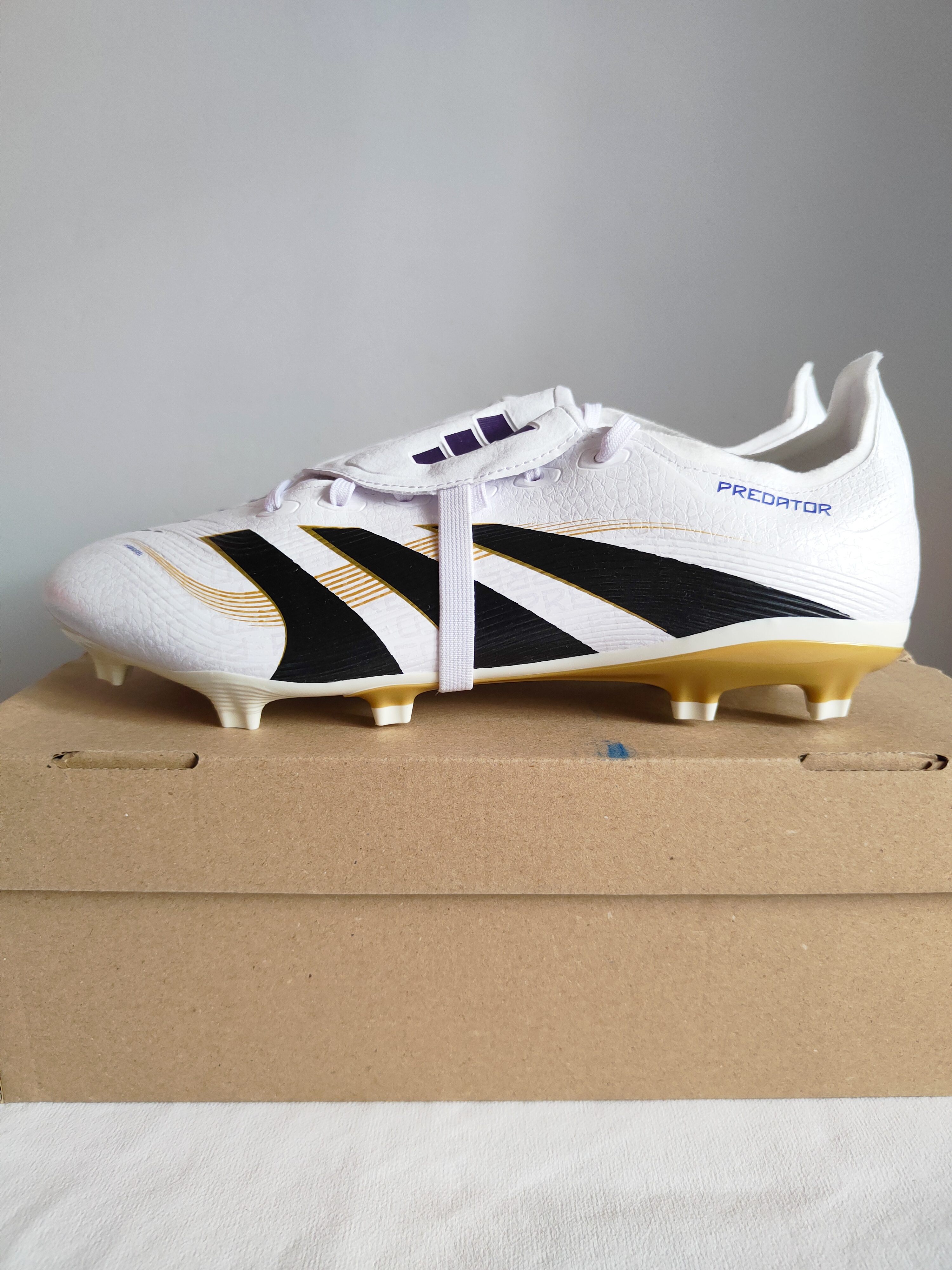 Adidas Predator League FT korki r. 45 1/3