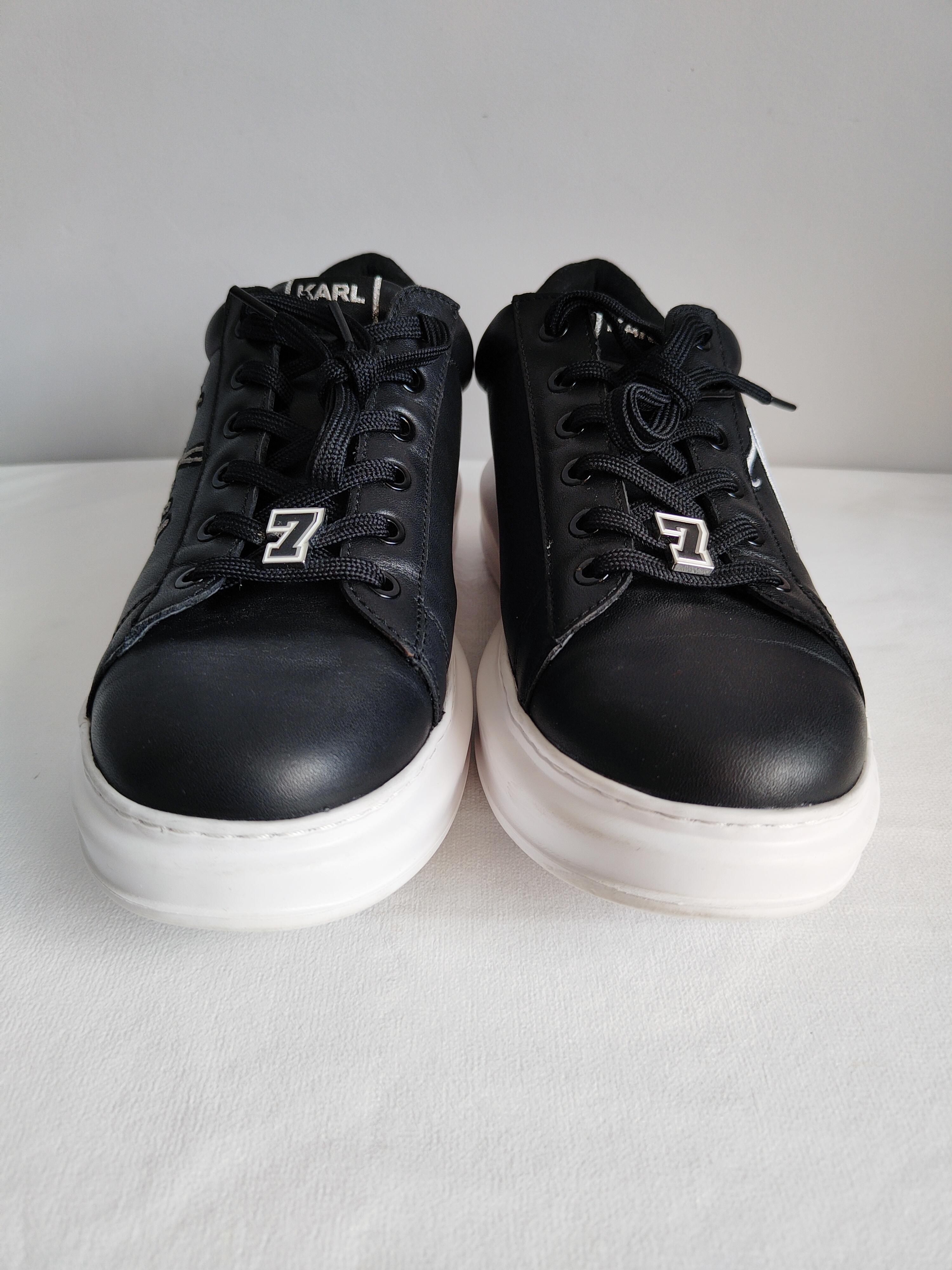 Karl Lagerfeld Karpi Signia sneakersy r. 42