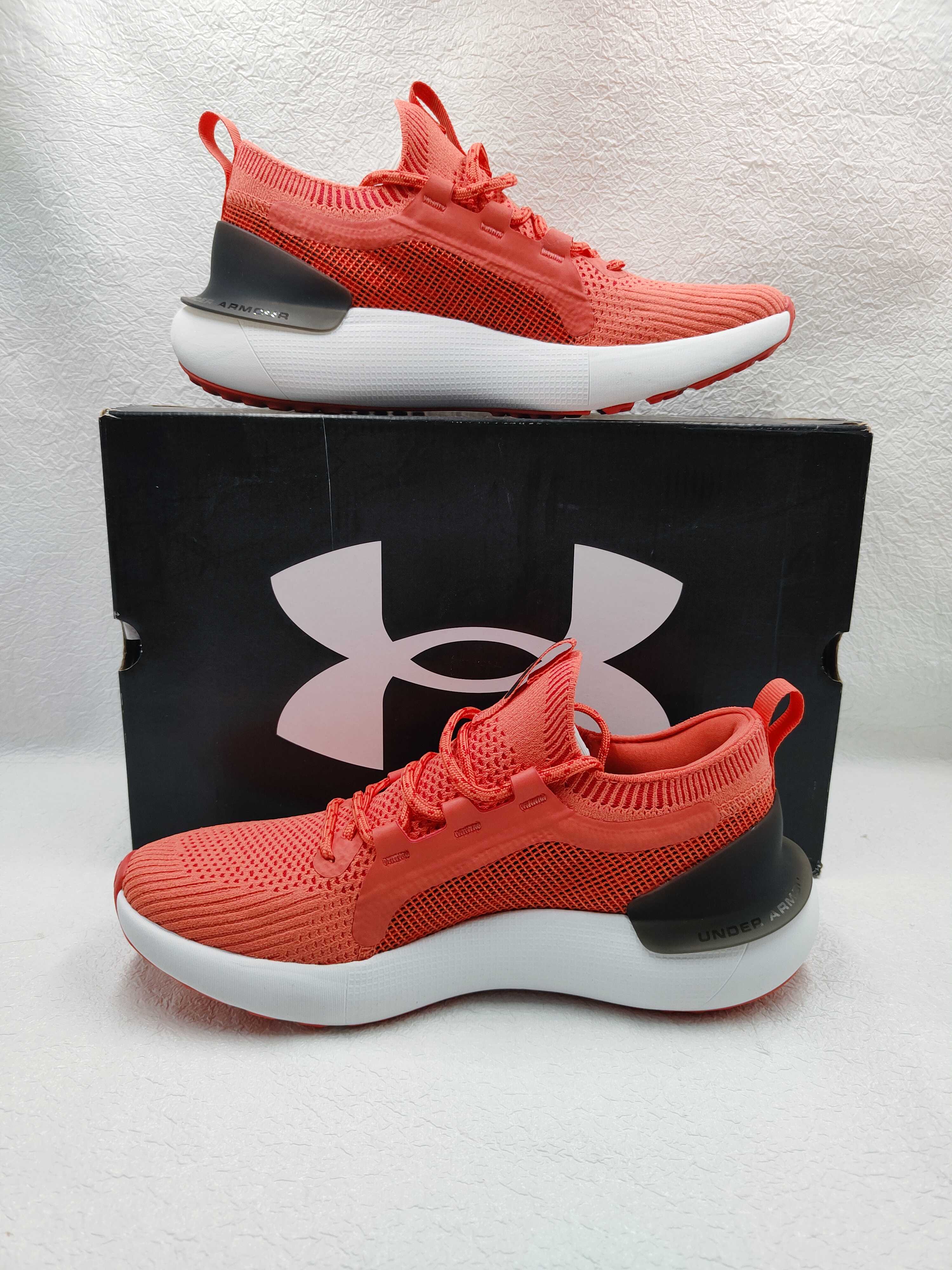 Under Armour Hovr Phantom 3 SE r. 42,5