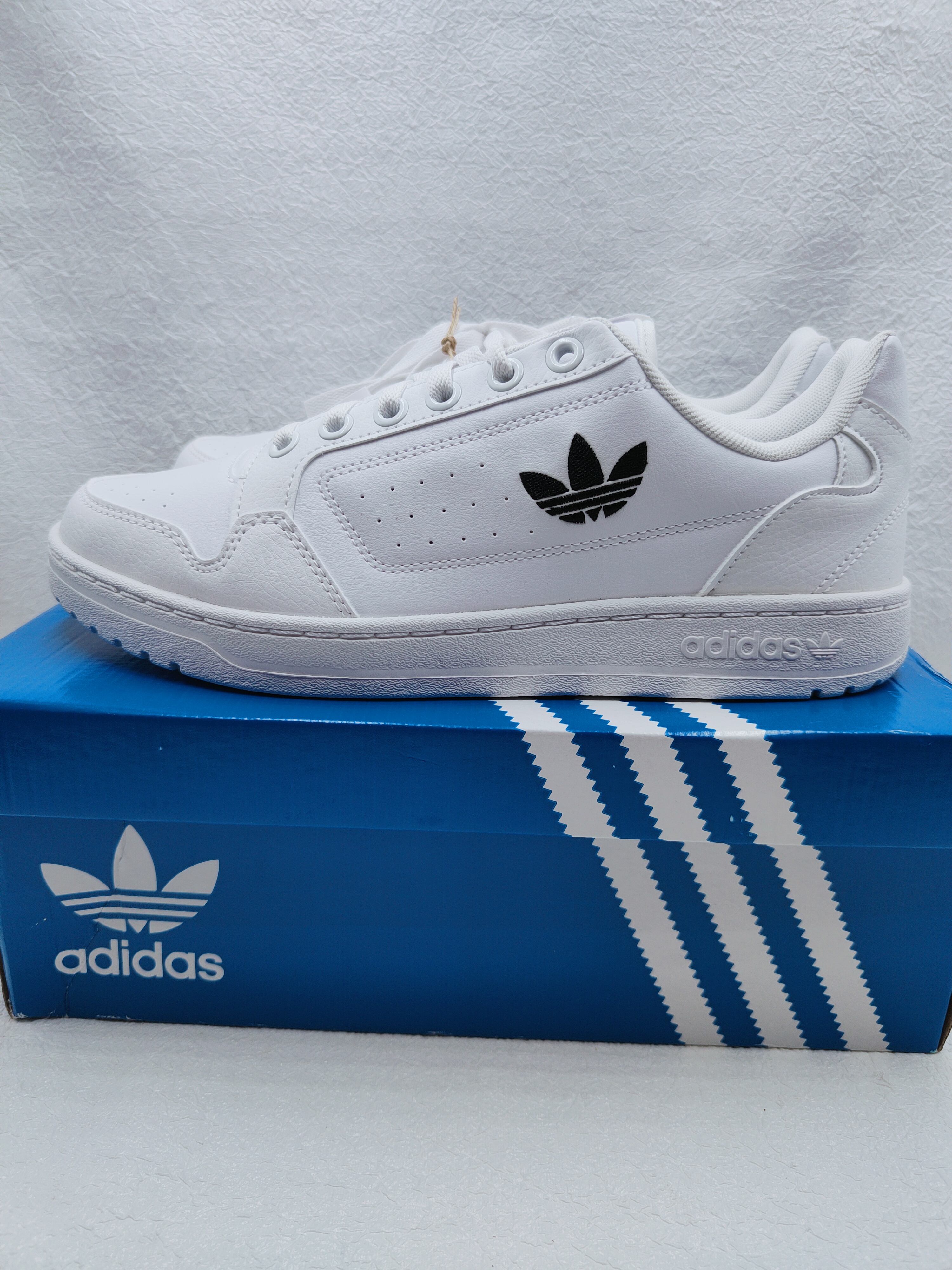 Adidas NY 90 sneakersy r. 43 1/3