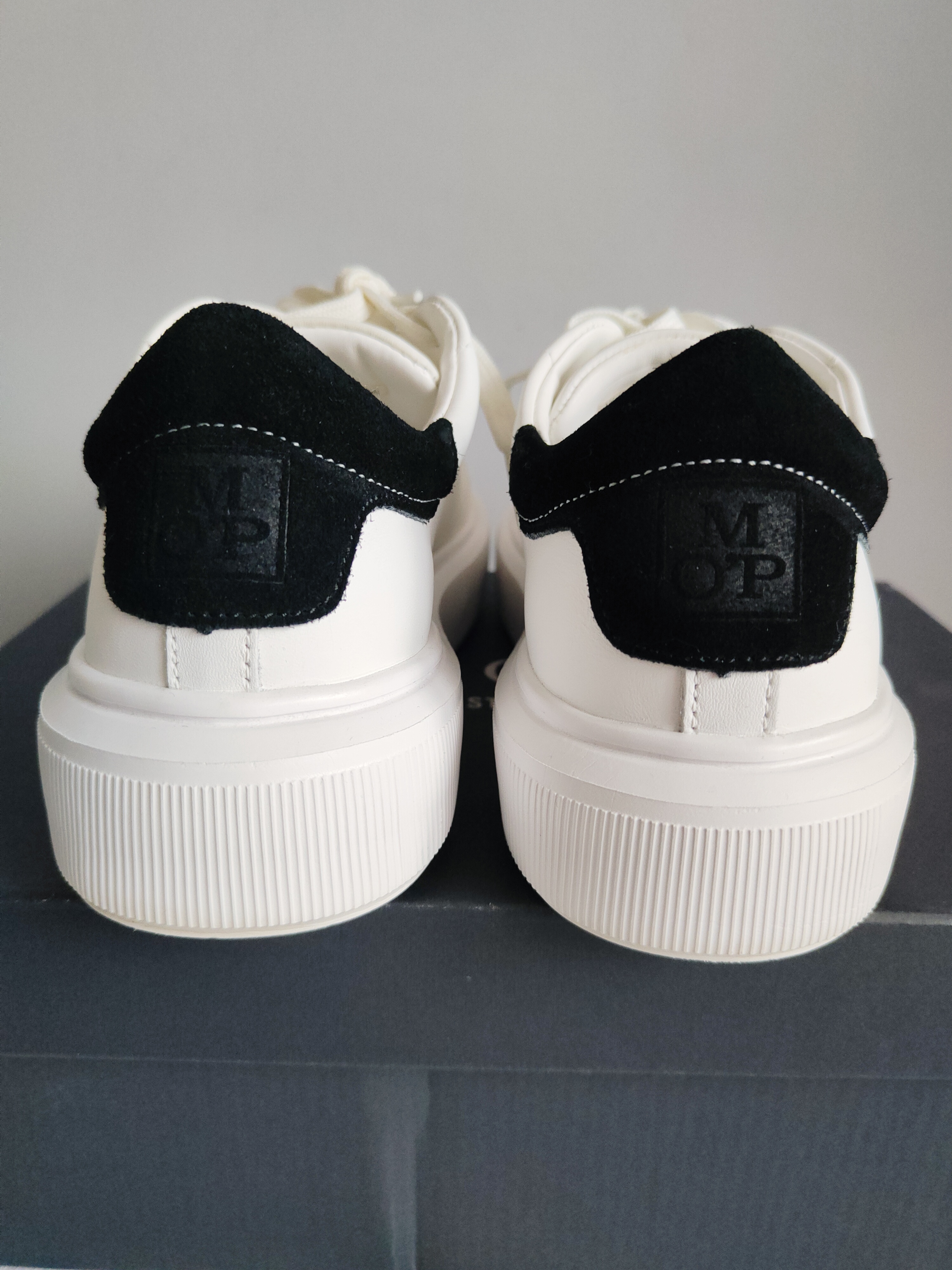 Marc O'Polo skórzane sneakersy r. 38