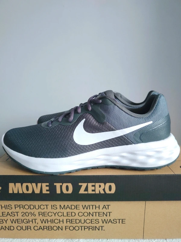 Nike Revolution 6Nn sneakersy r. 42
