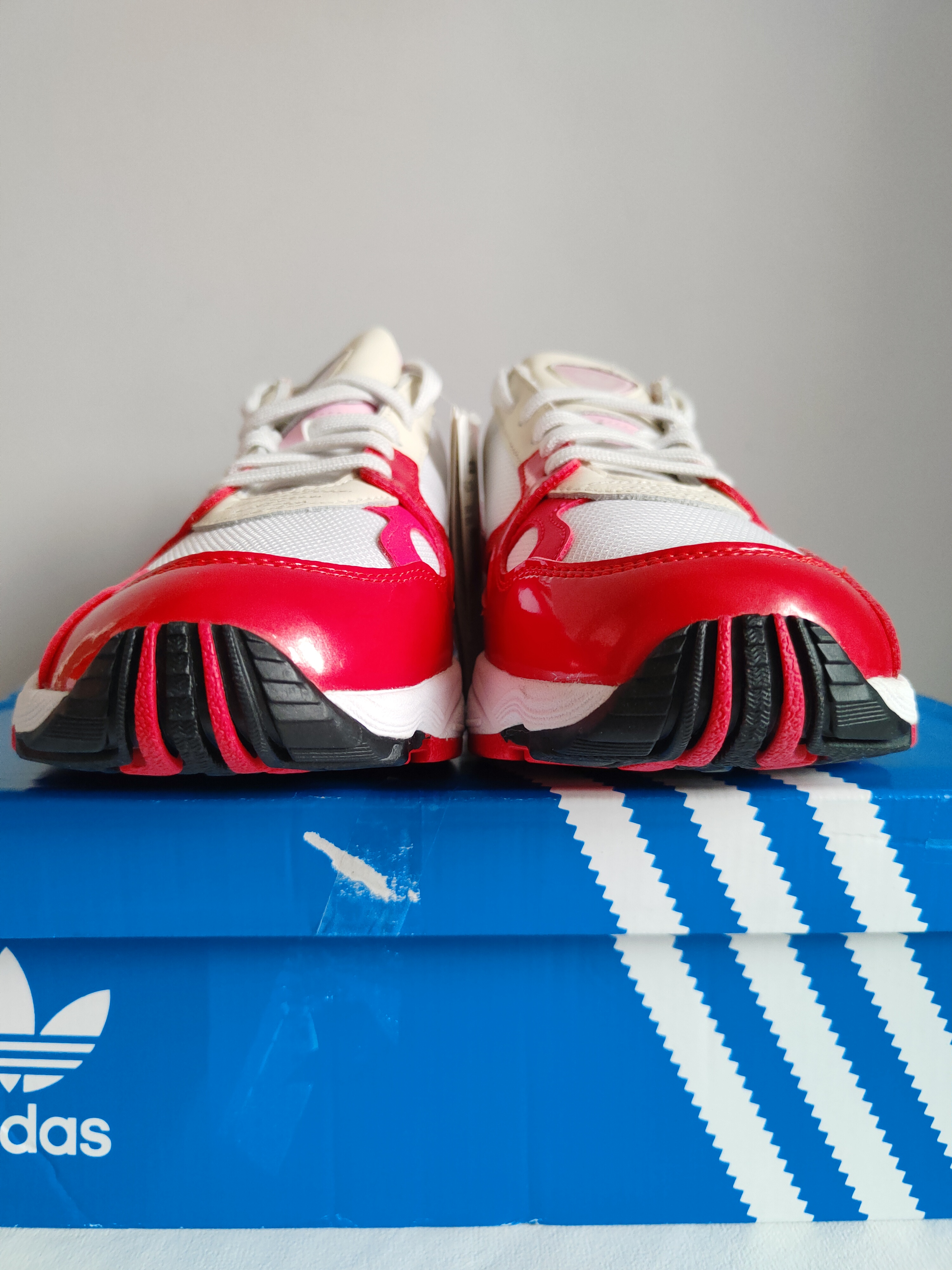 Adidas Originals Falcon W sneakersy r. 42