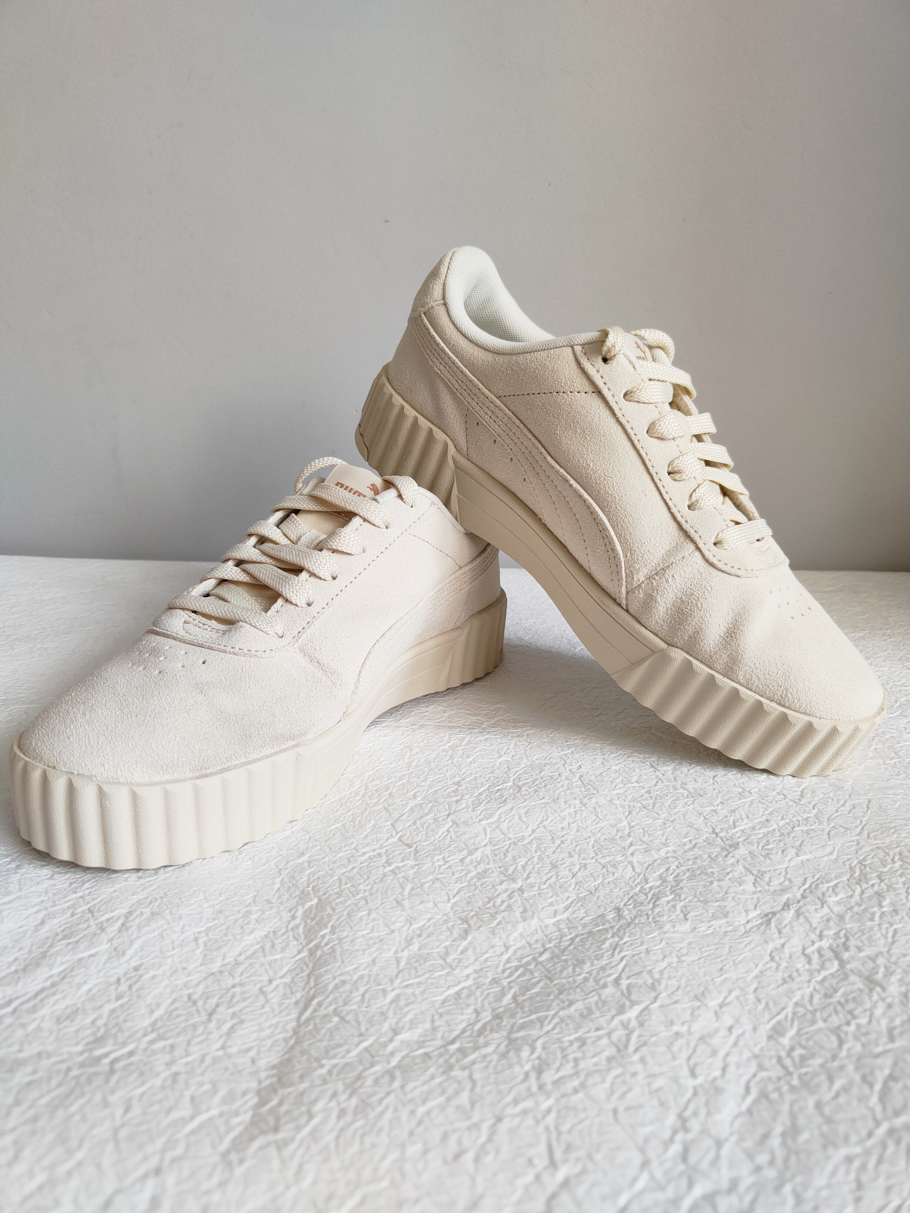 Puma Carina sneakersy r. 39
